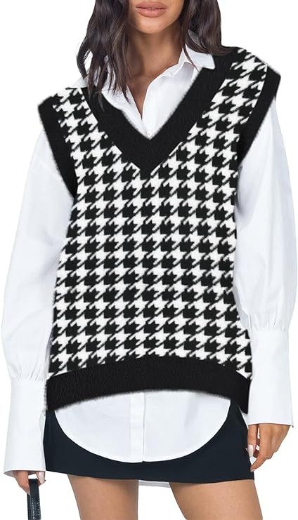 Viottiset Women's Oversized V Neck Fuzzy Sweater Vest Tunic Sleeveless Knit Pullover Top | Amazon (US)