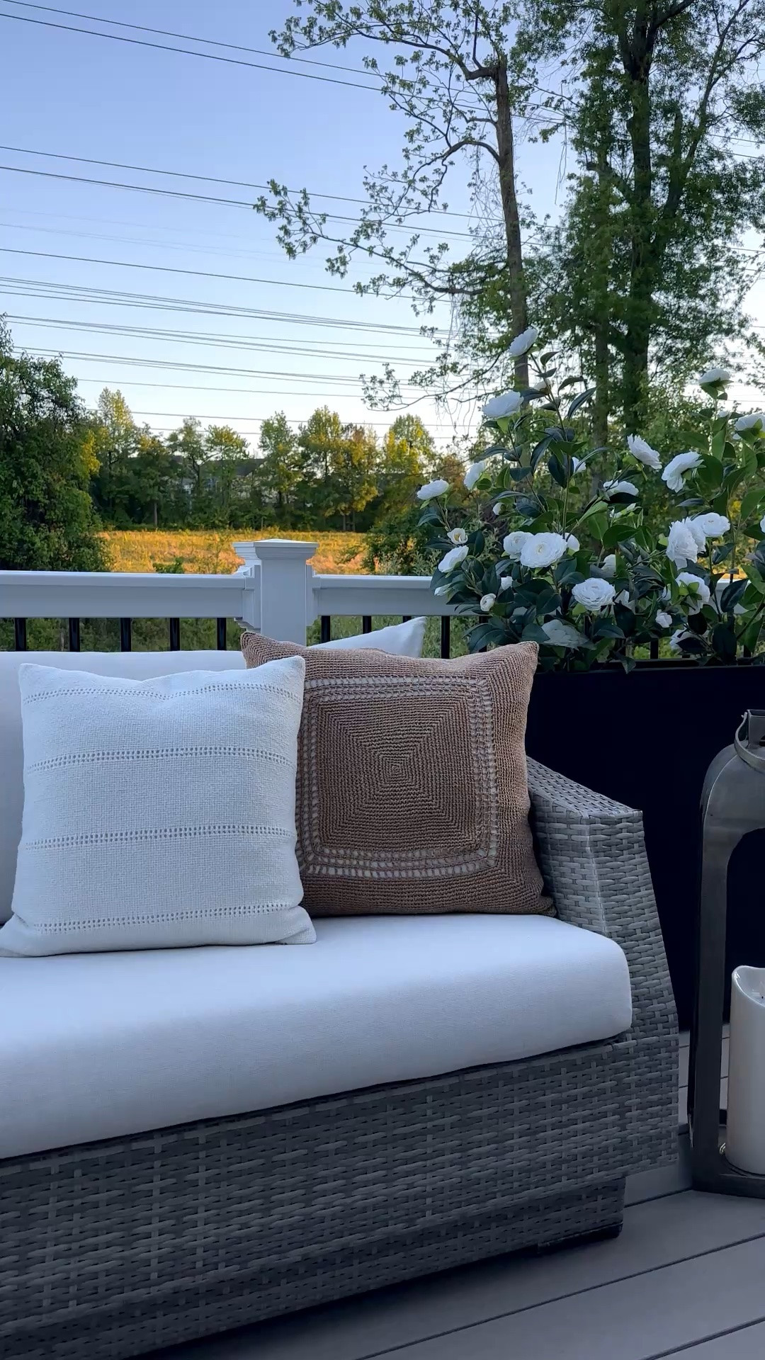 Outdoor deck/patio decor
#deck #patio #backyard #boxplanter #privacyplanter #outdoordecor

#LTKHome #LTKSeasonal