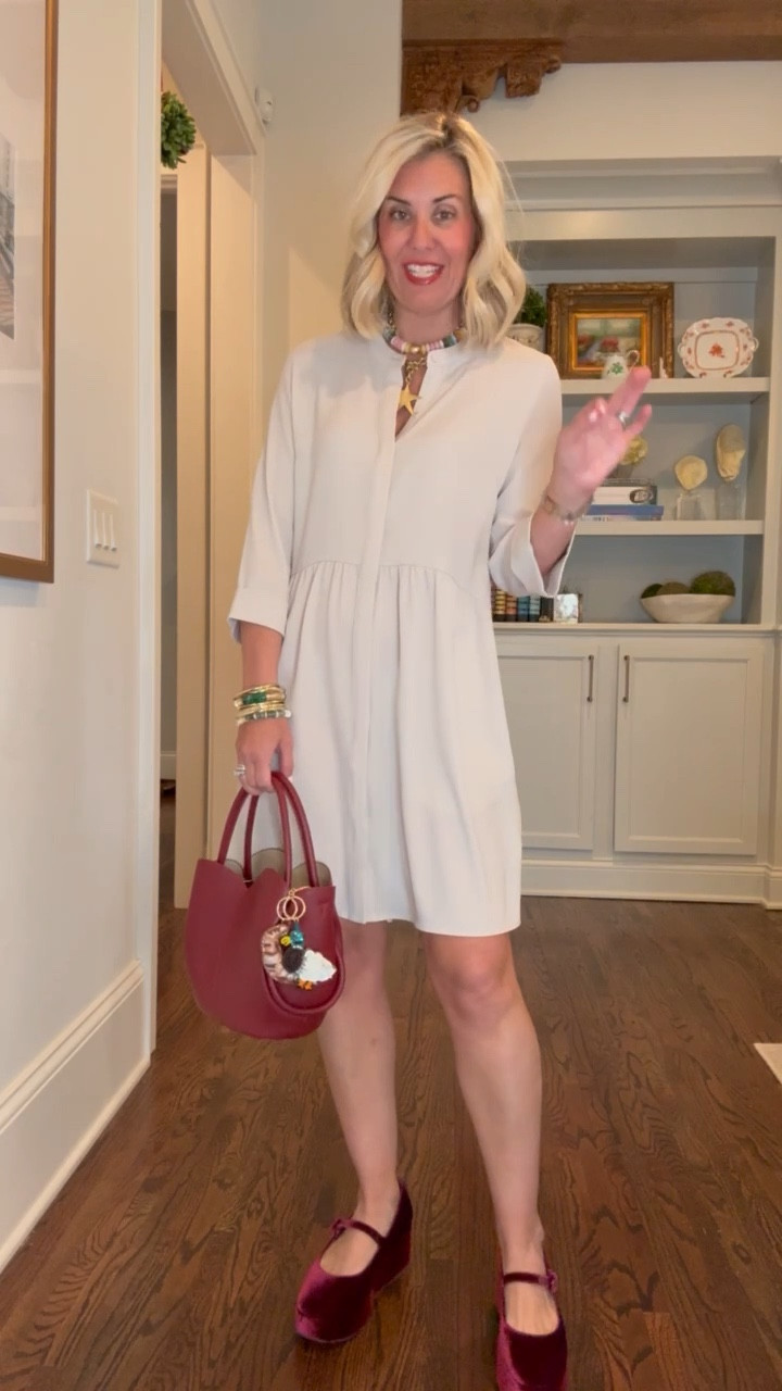 A little fit check for whatever is on your calendar -this ivory dress is a YES!

XS ivory dress, 7.5 shoes

#LTKOver40 #LTKSeasonal #LTKdayinmylife