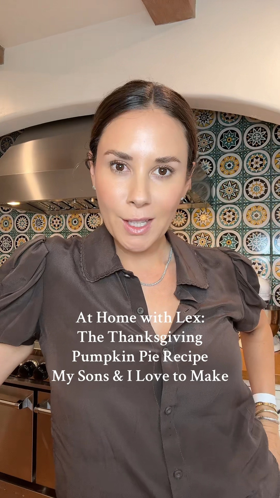 I'm obsessed with this new Frame blouse. It's perfect for Thanksgiving and fall.


#LTKHoliday #LTKootd #LTKmomlife