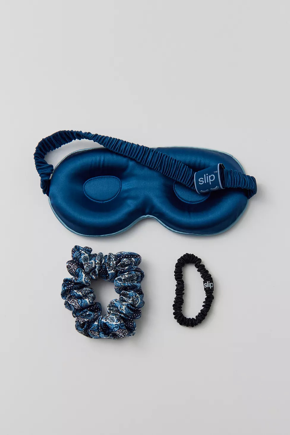 Slip Mayfair Sleepover Sleep Mask & Scrunchie Set | Urban Outfitters (US and RoW)