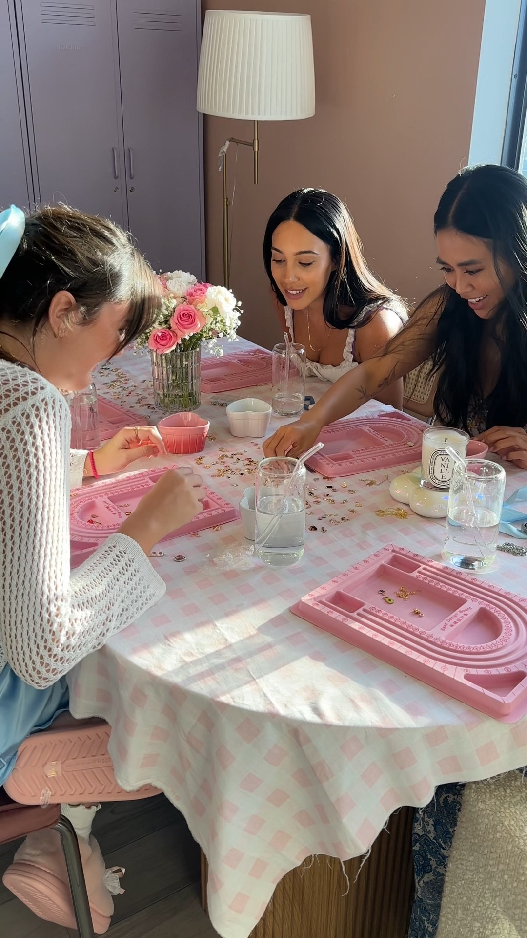 Making Charm Necklaces w/ The Girls >

#LTKVideo #LTKparties #LTKfindsunder50