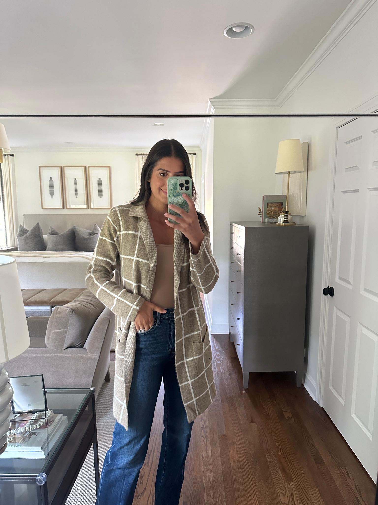 Windowpane print cardigan for fall, under $35 from @nordstromrack! #nordstromrackpartner #rackscore

#LTKfindsunder50 #LTKSeasonal