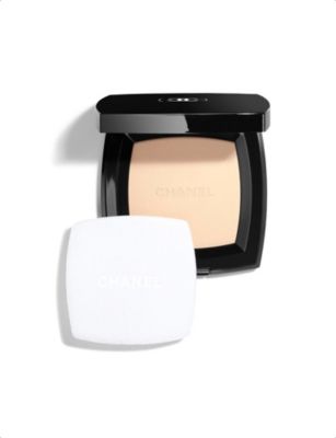 CHANEL <strong>POUDRE UNIVERSELLE COMPACTE</strong> Natural Finish Pressed Powder | Selfridges