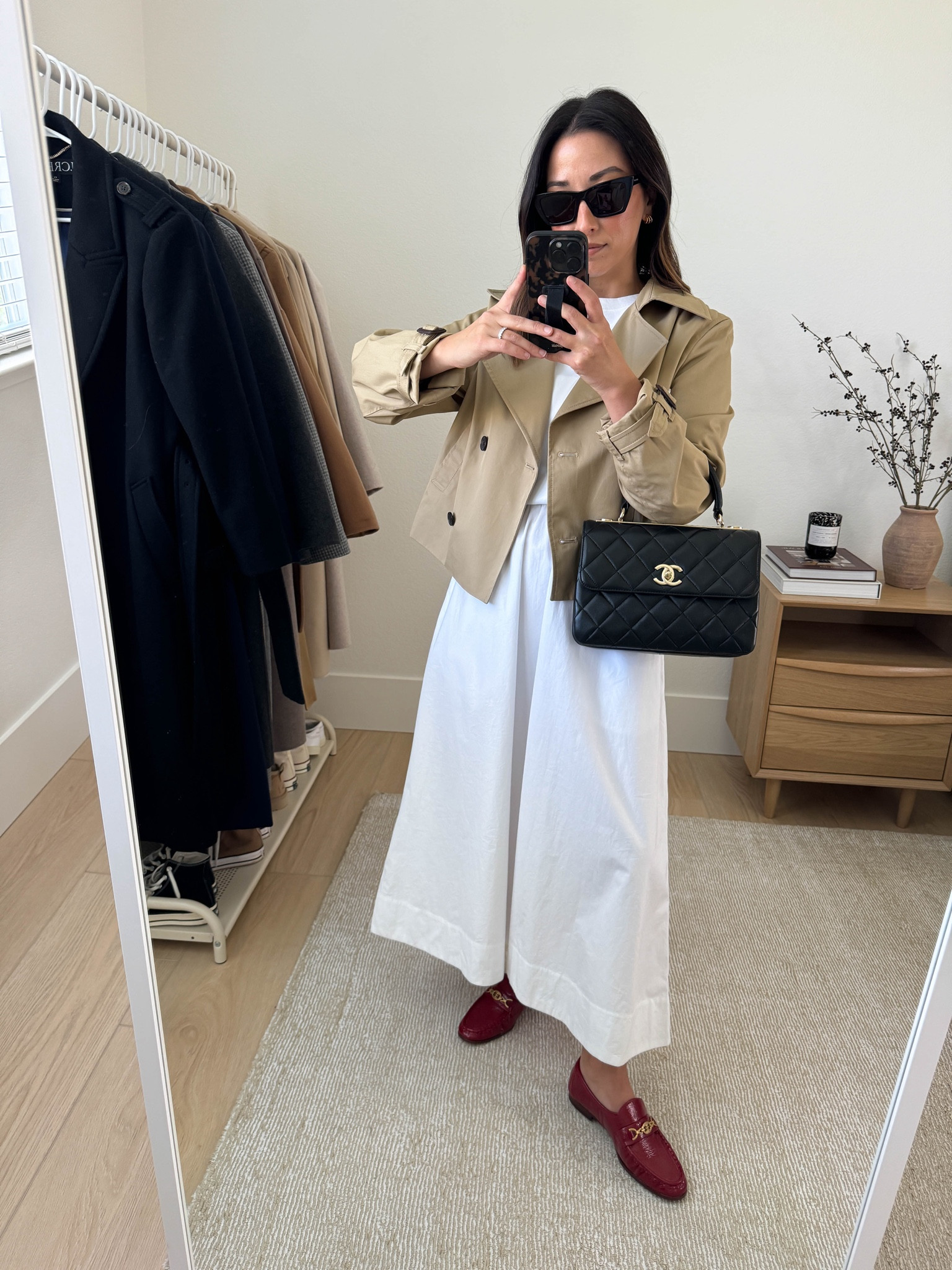Transition your white midi skirts to fall by adding fall tones and textures. 

Aritzia tee medium
Aritzia dress small
Aritzia trench small, but could wear the xs
Sam Edelman loafers 5
Chanel Trendy CC small
YSL sunglasses
J.Crew earrings

#LTKItBag #LTKPetite #LTKStyleTip
