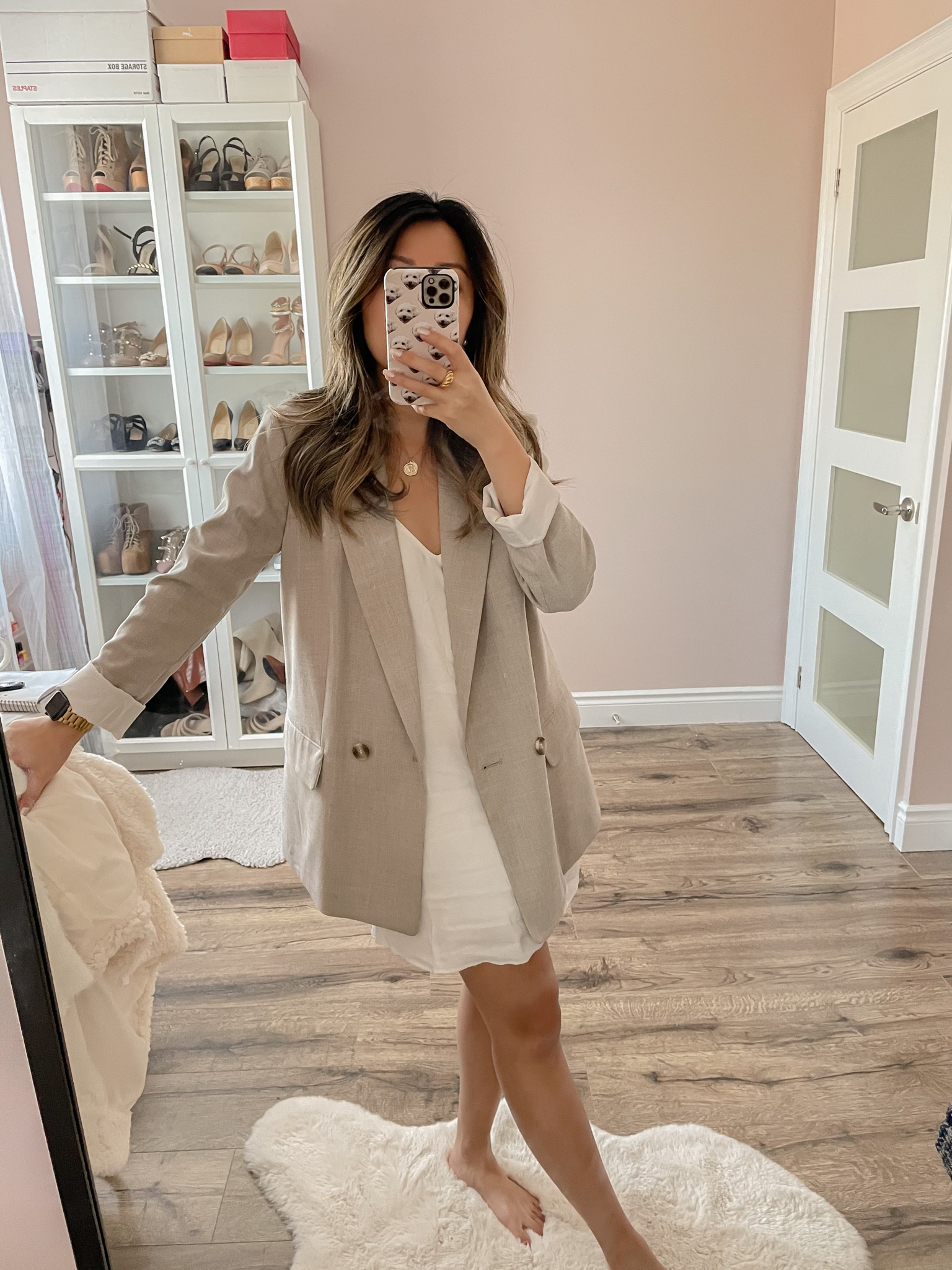 ✋🏼 Hands up if you had to work this week after Christmas break. Glad I’m working from home and that it’s slow at work but I’d much rather have the days off for extra R&R. 🙃


#LTKworkwear #LTKstyletip