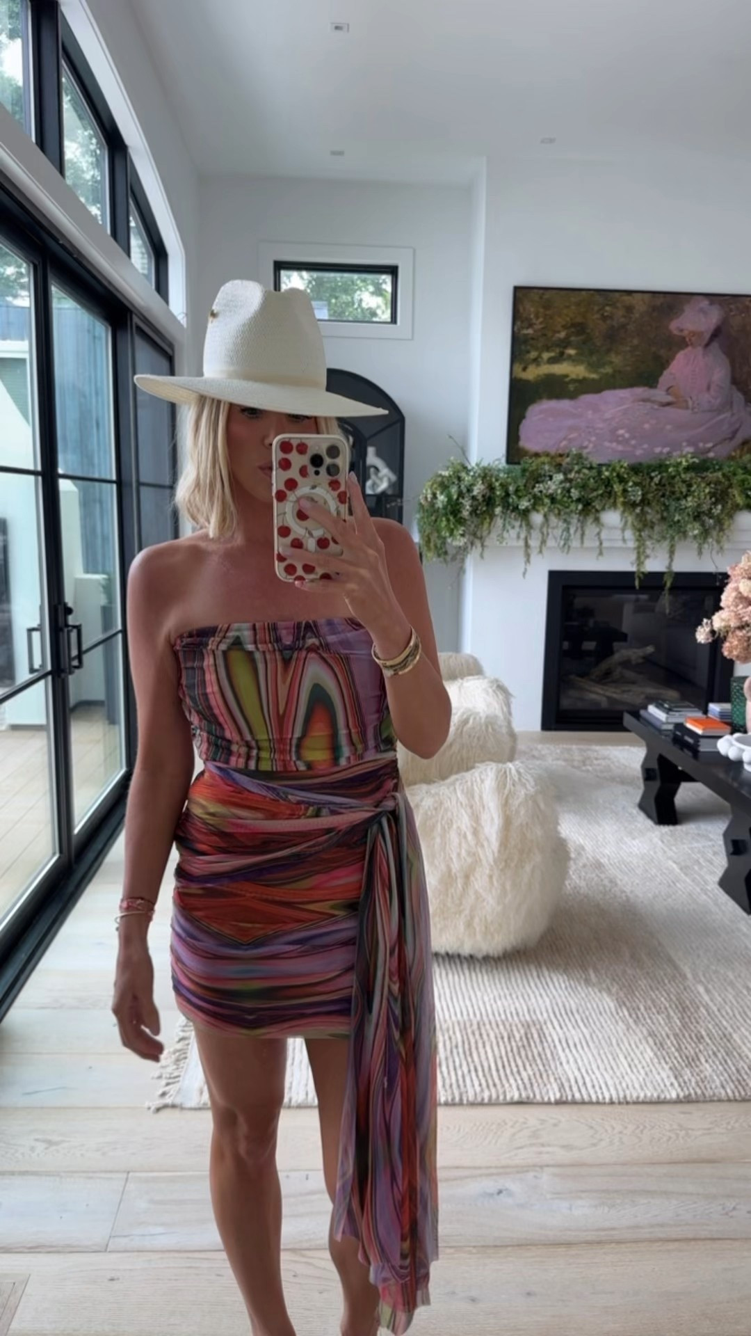 One of my favorite dresses from last year was restored led and perfect for your next warm weather vacay! 🌴