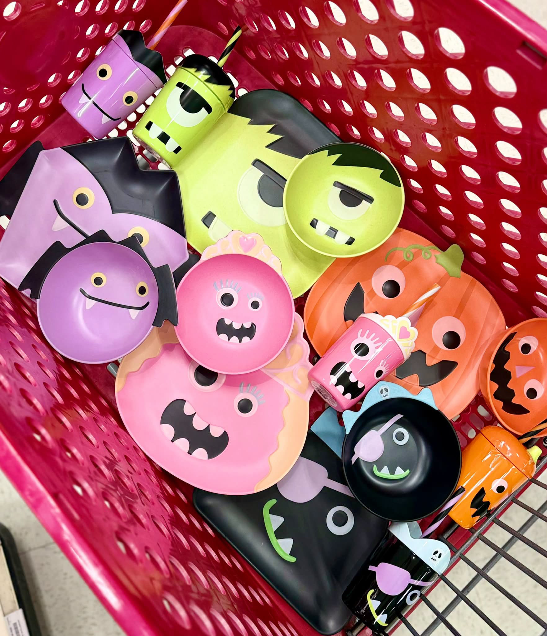 NEW! Target’s Halloween kids’ dinnerware from Pillowfort is TOO cute this year! 🎃🖤 From silly monsters to pumpkins and vampires, these would make Halloween meals so much more fun for little ones! 👏
-

#TargetFinds #TargetHalloween#HalloweenForKids #KidsDinnerware#HalloweenFinds #SpookySeason#MomFinds #TargetRun #Halloween2026#KidsHalloween 

 #LTKSeasonal #LTKBaby #LTKKids