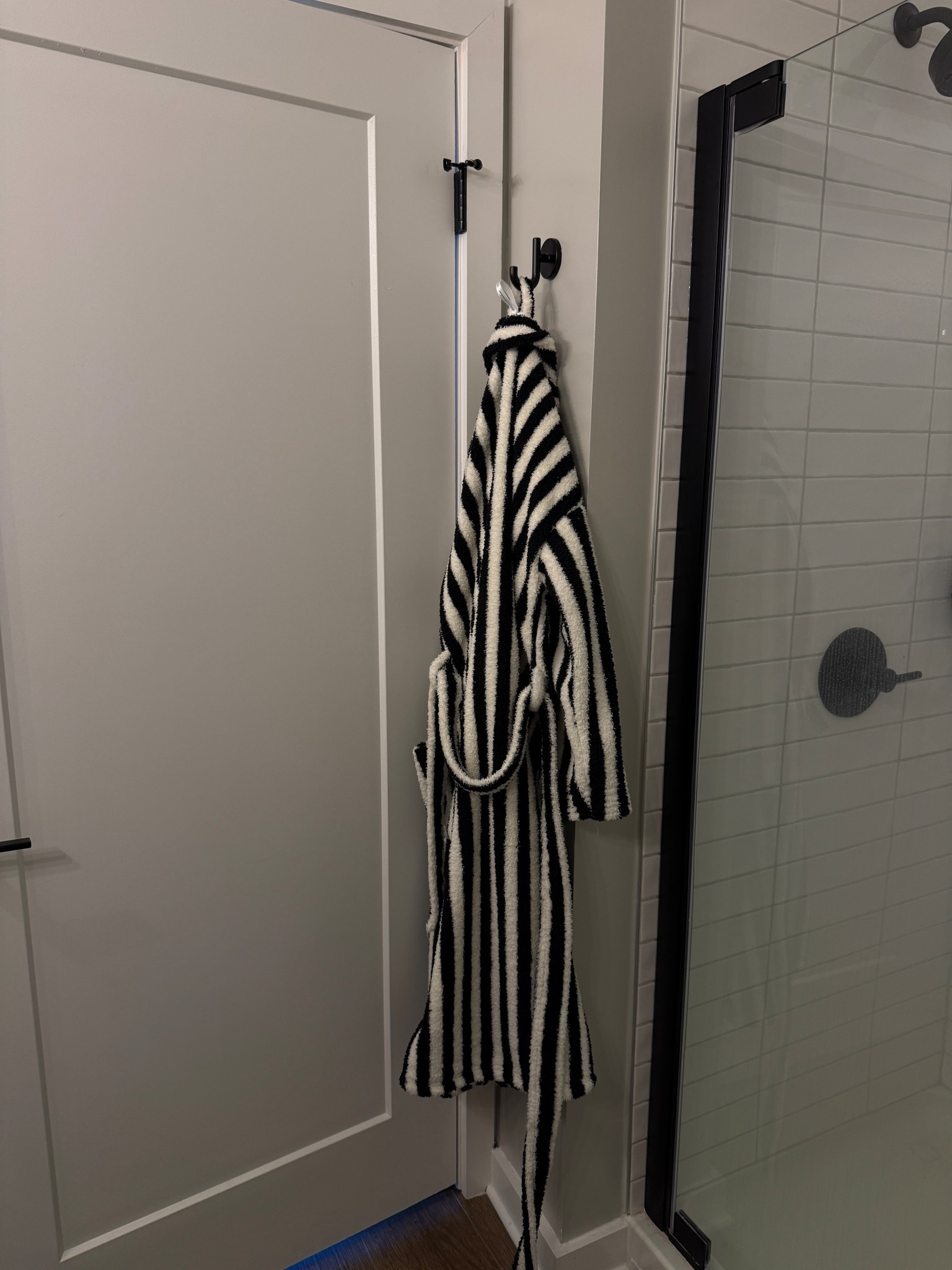 New favorite bath robe #bathrobe #bathroom #cozy 

#LTKFindsUnder50