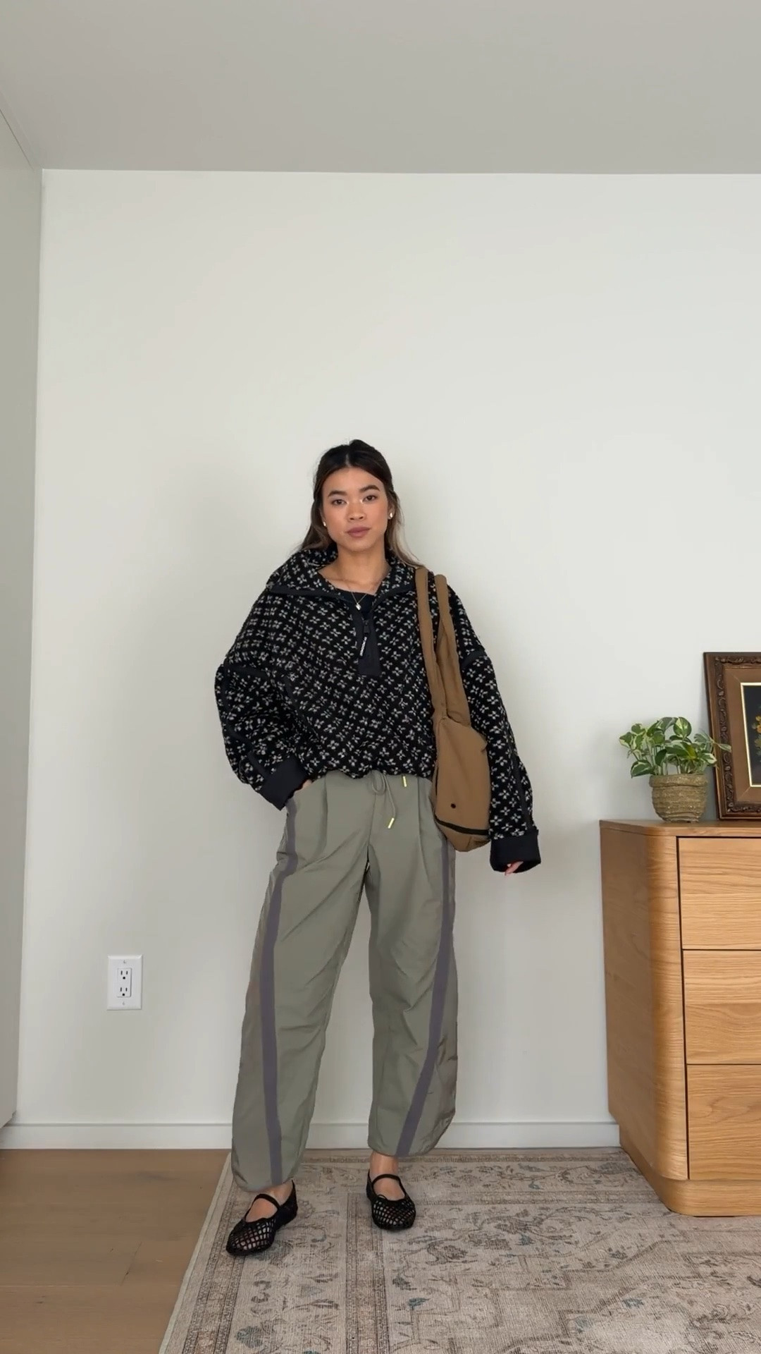 I love how these pants fit me (I’m 5’2)!

Sizing info:
-FP Movement Champ Is Here Pants (Size XS in Sage Combo) 
-FP Movement Tempo Double Or Nothing Layer (Size XS in Black)
-FP Movement Mountain High Printed Half-Zip Fleece (Size Small in Birdseye Black Combo)

Cute workout clothes, fall workout outfits, pilates outfit, FP Movement, free people workout outfits, travel outfits, airport outfit, outfit of the day, what to pack for vacation, comfy outfit ideas, petite pants, petite style, petite travel outfits, casual outfit ideas, casual style, mom outfits, mom style, petite activewear, jogging pants, petite running outfit, athletic tops, athletic long sleeve, fall running, fall long sleeve, fall fleece, fleece, fleece jacket

#LTKootd #LTKSeasonal #LTKPetite