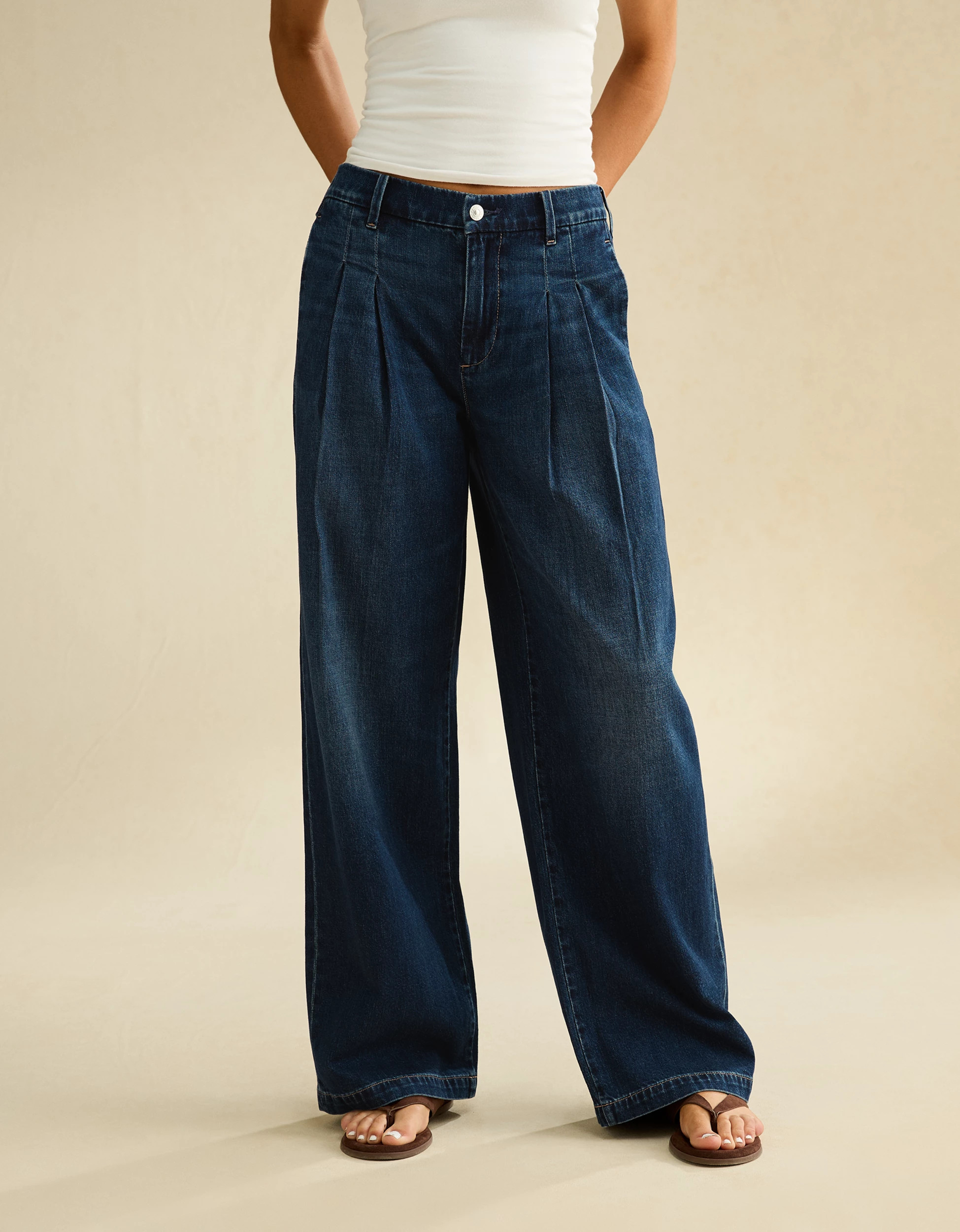 AE Super High-Waisted Baggy Wide-Leg Jean | American Eagle Outfitters (US & CA)