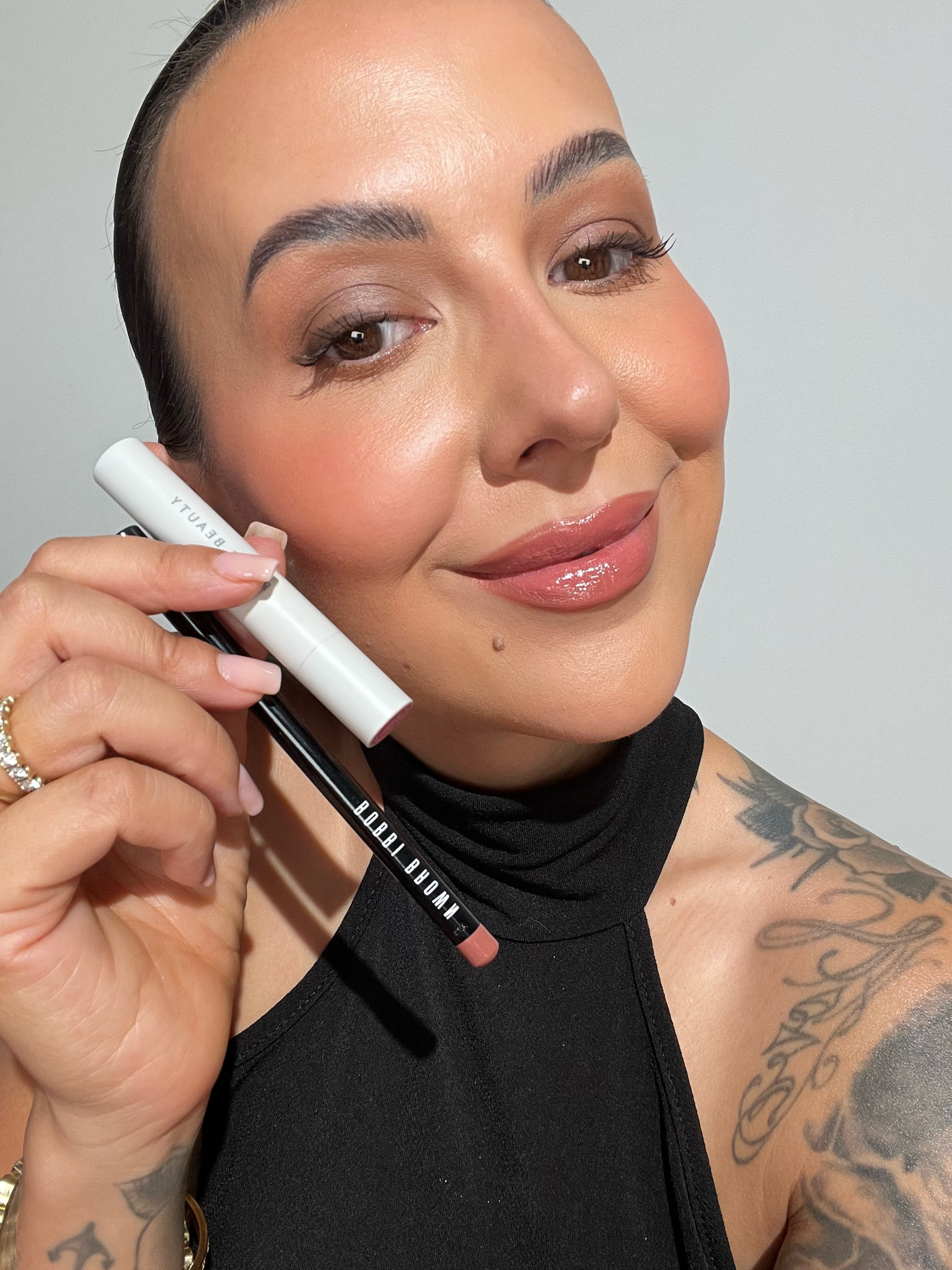 Lip combo of the day goes to Bobbi brown lip liner in Cocoa & Ravie beauty lipstick in peony 

#LTKBeauty