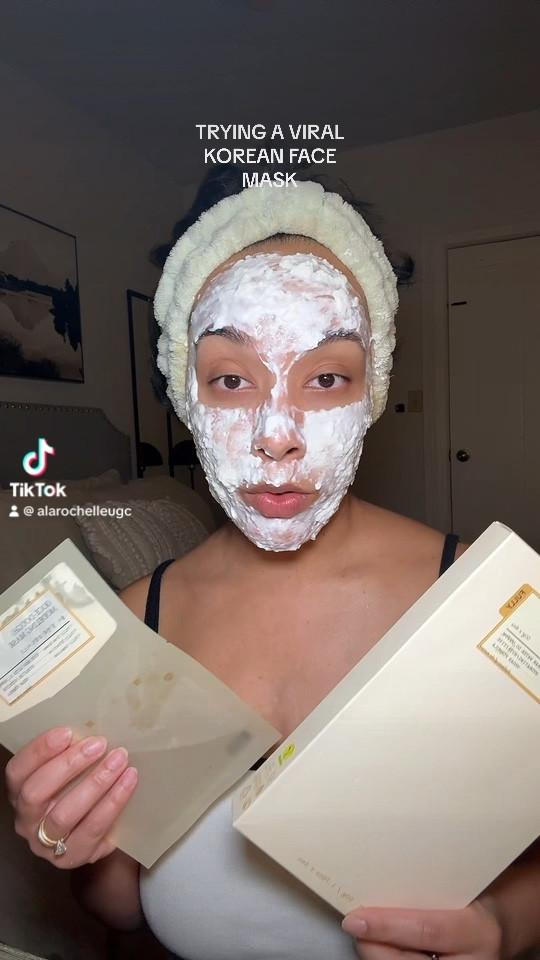 This rice bran dough face mask is sooo hydrating! Pairs with the Green Tomato cream, it’s the perfect duo for dry winter skin! #LTKSkincare #skincare#facemask

#LTKbeauty #LTKcanada