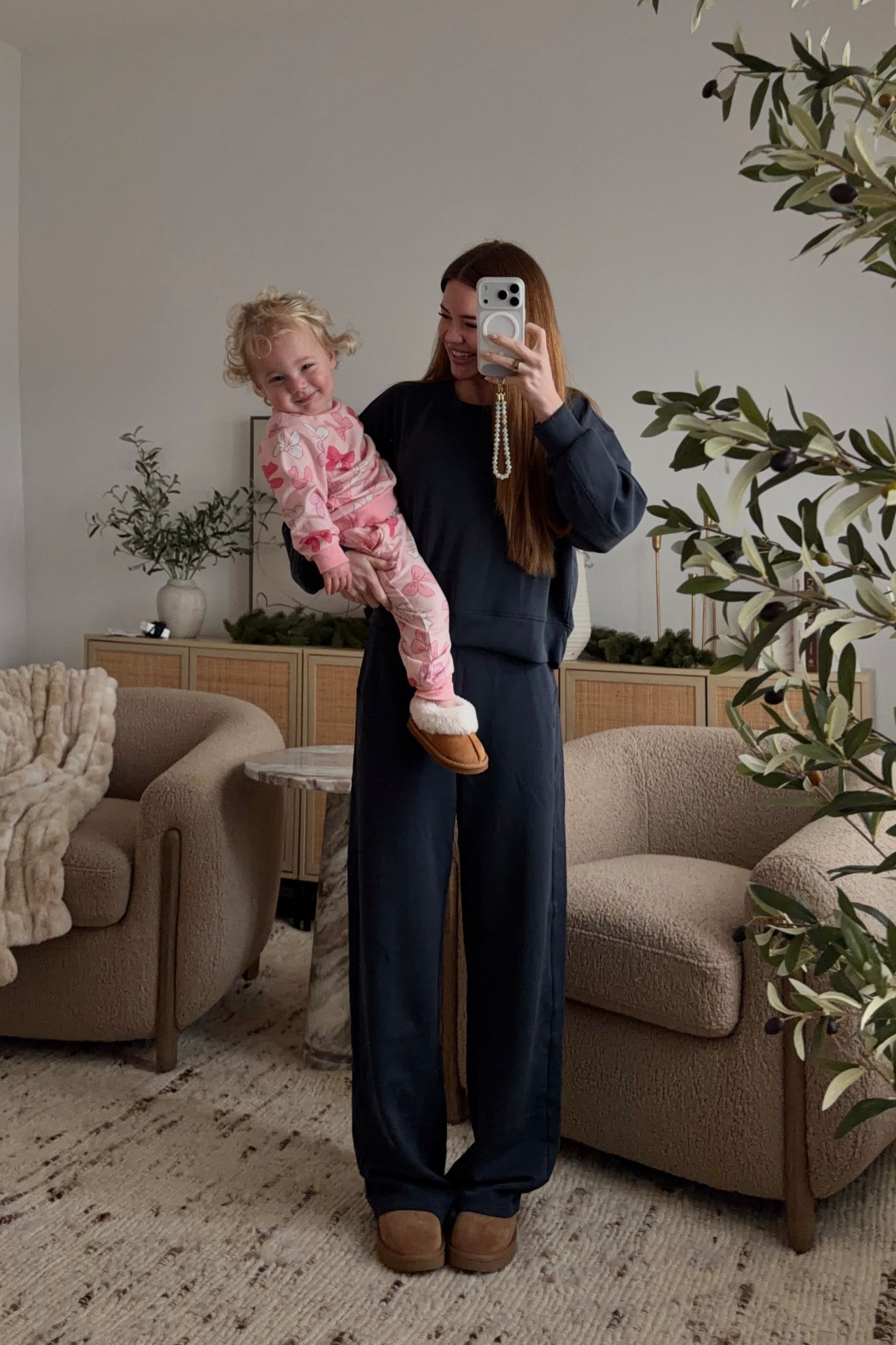 top: small // pants: small (29”) i’m 5’3 