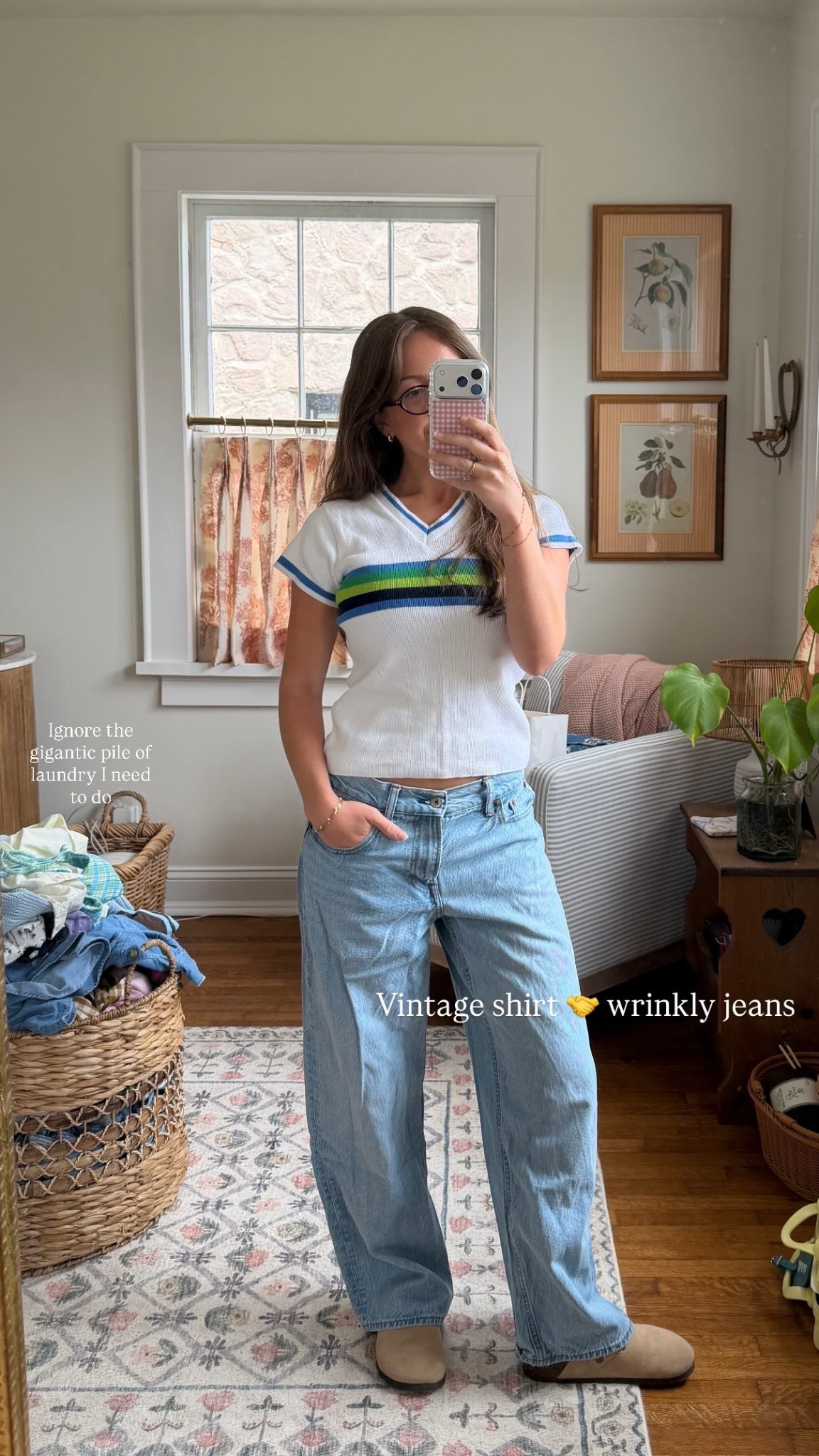 Vintage shirt 🤝 wrinkly jeans