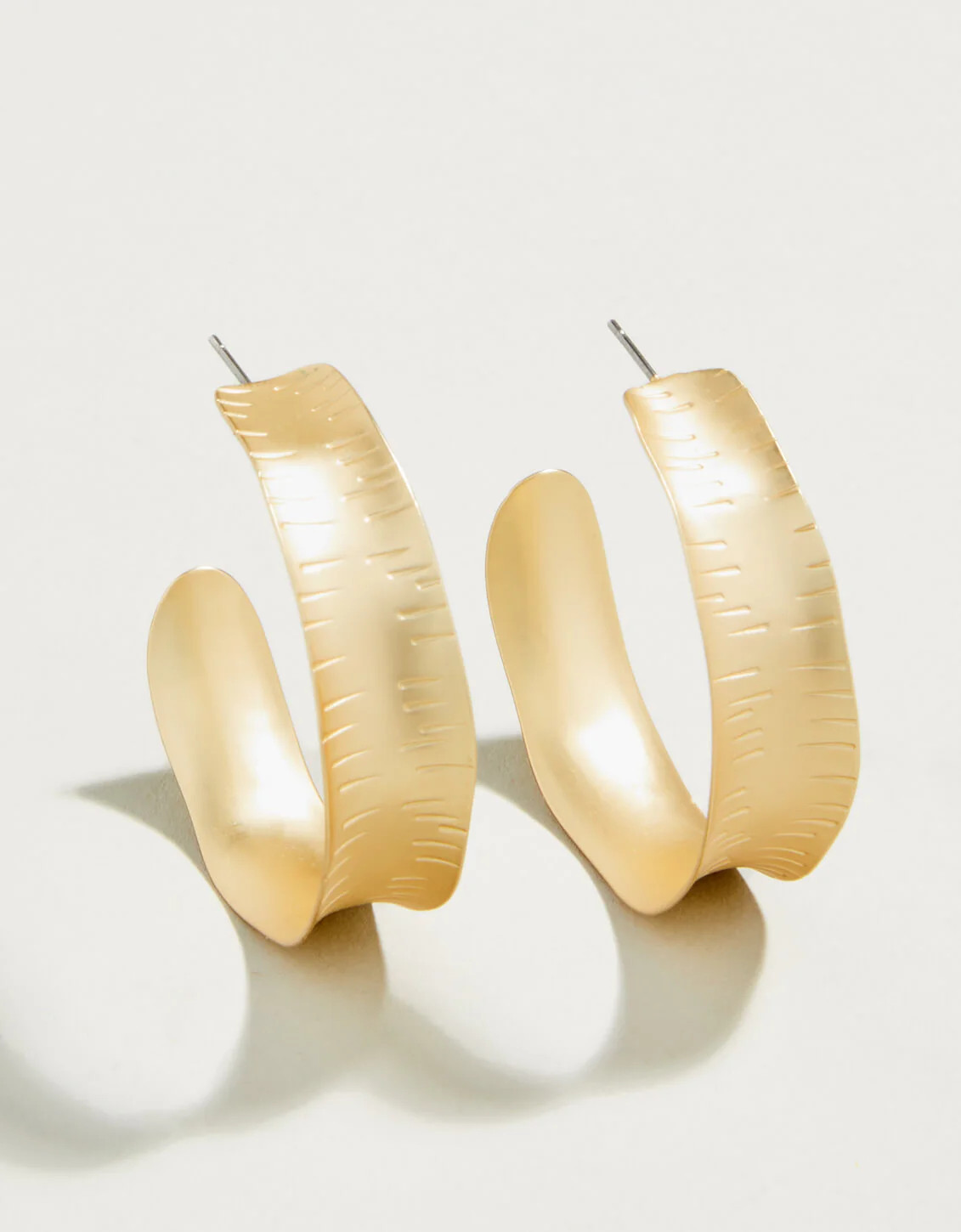 Queenie Hoop Earrings Gold | Spartina 449