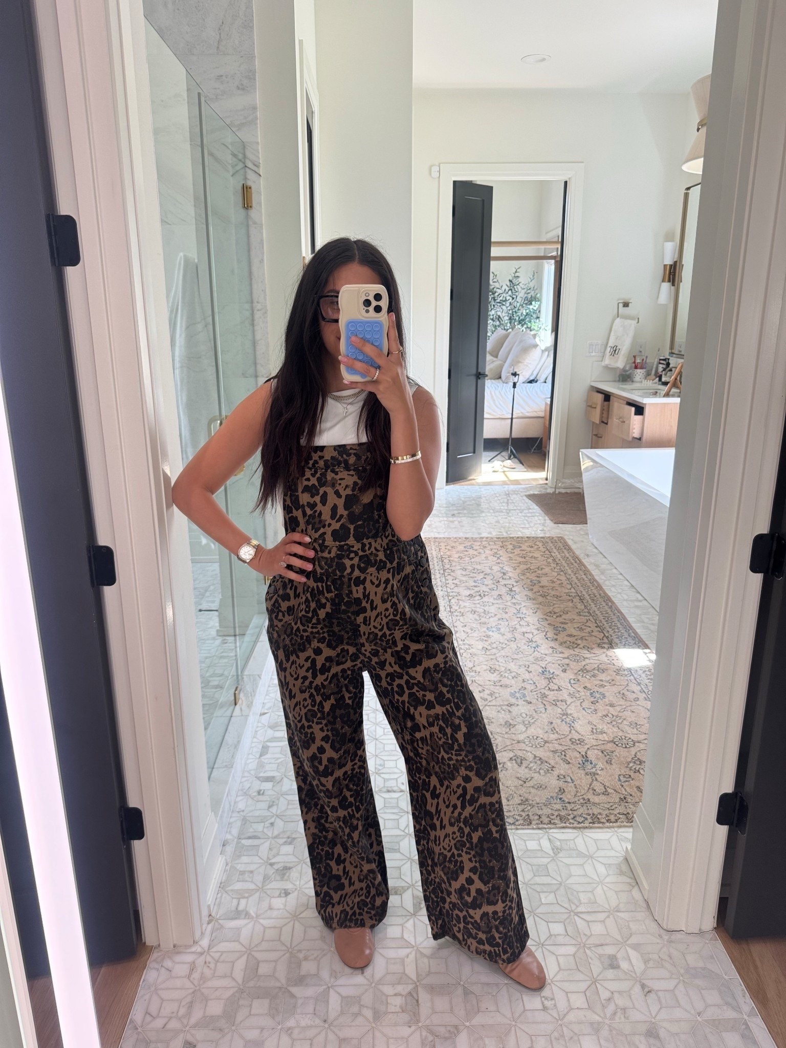 Overalls: small 
tank: small 

Dressupbuttercup.com #dressupbuttercup #dederaad 


#LTKdayinmylife #LTKFestival #LTKmomlife