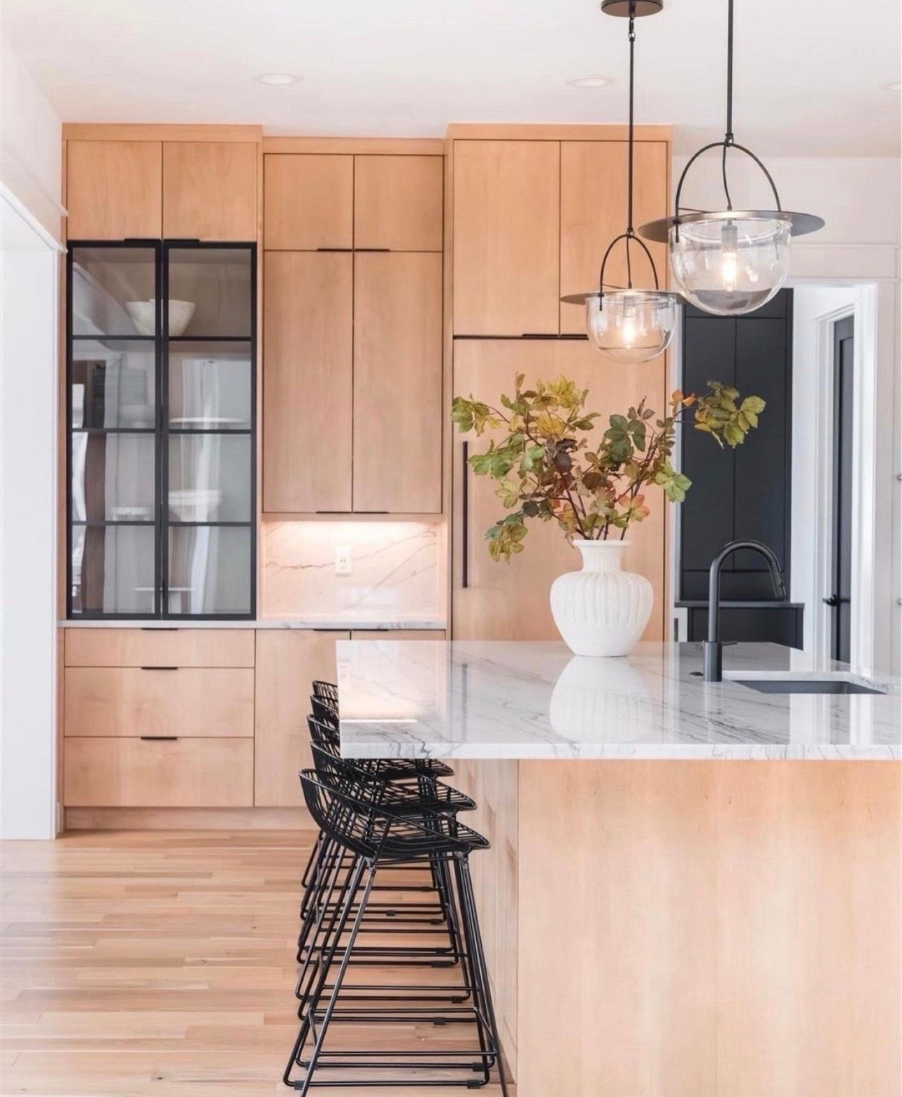 Kitchen Island 
Counter stools 
Bar stools 
Pendants 
Home Decor

#LTKdayinmylife #LTKOver40 #LTKHome