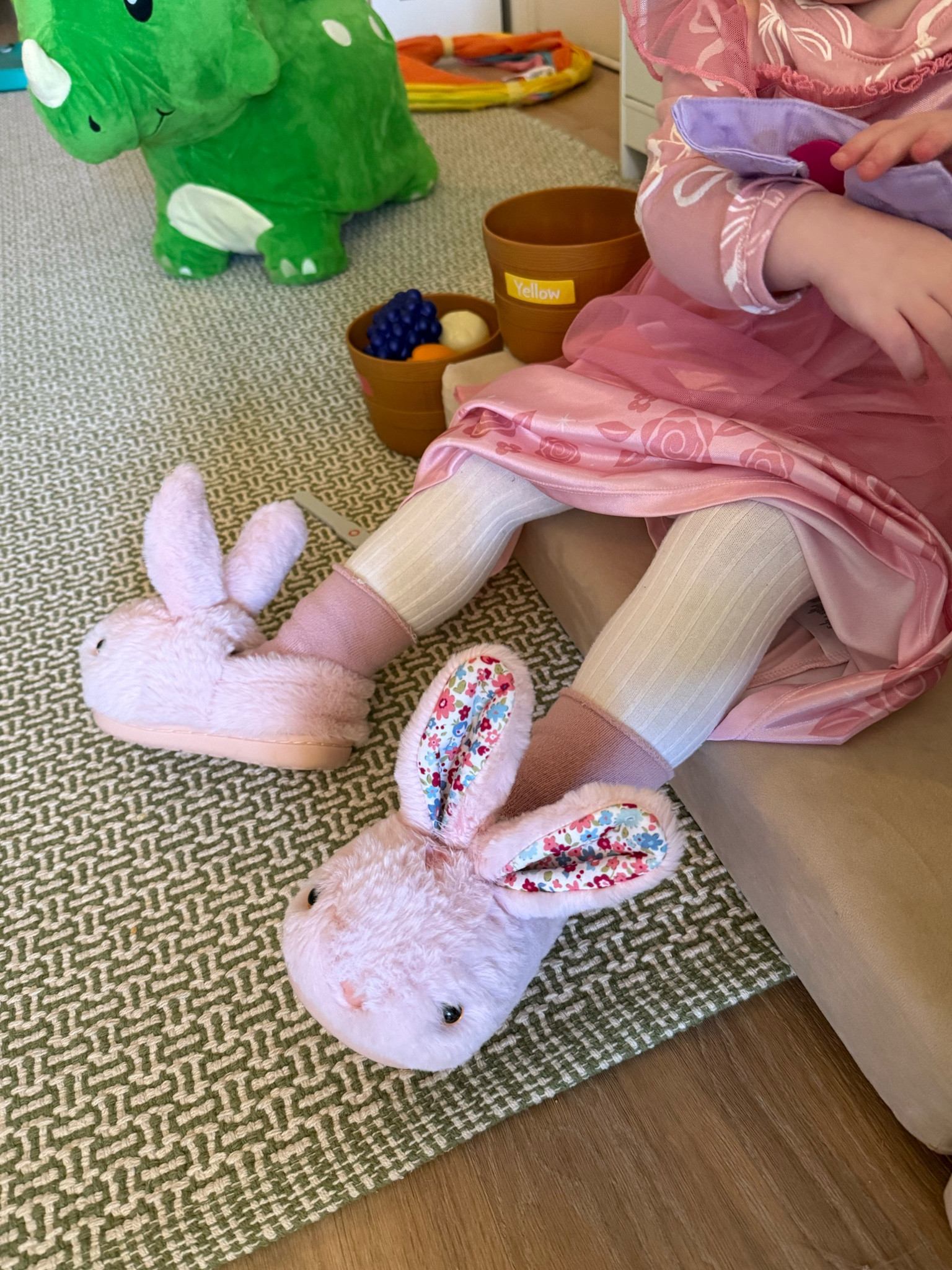 Toddler bunny slippers 
