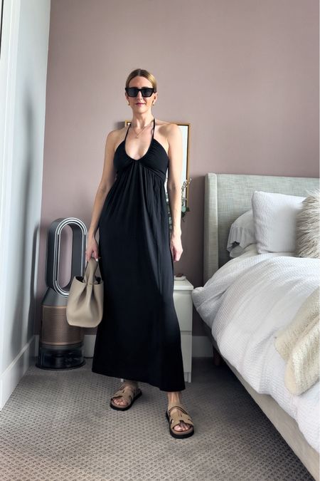 Stretchy summer maxi dress from Amazon 

Black dress / summer dress / Amazon fashion / Polene 

#LTKFindsUnder100 #LTKStyleTip #LTKFindsUnder50