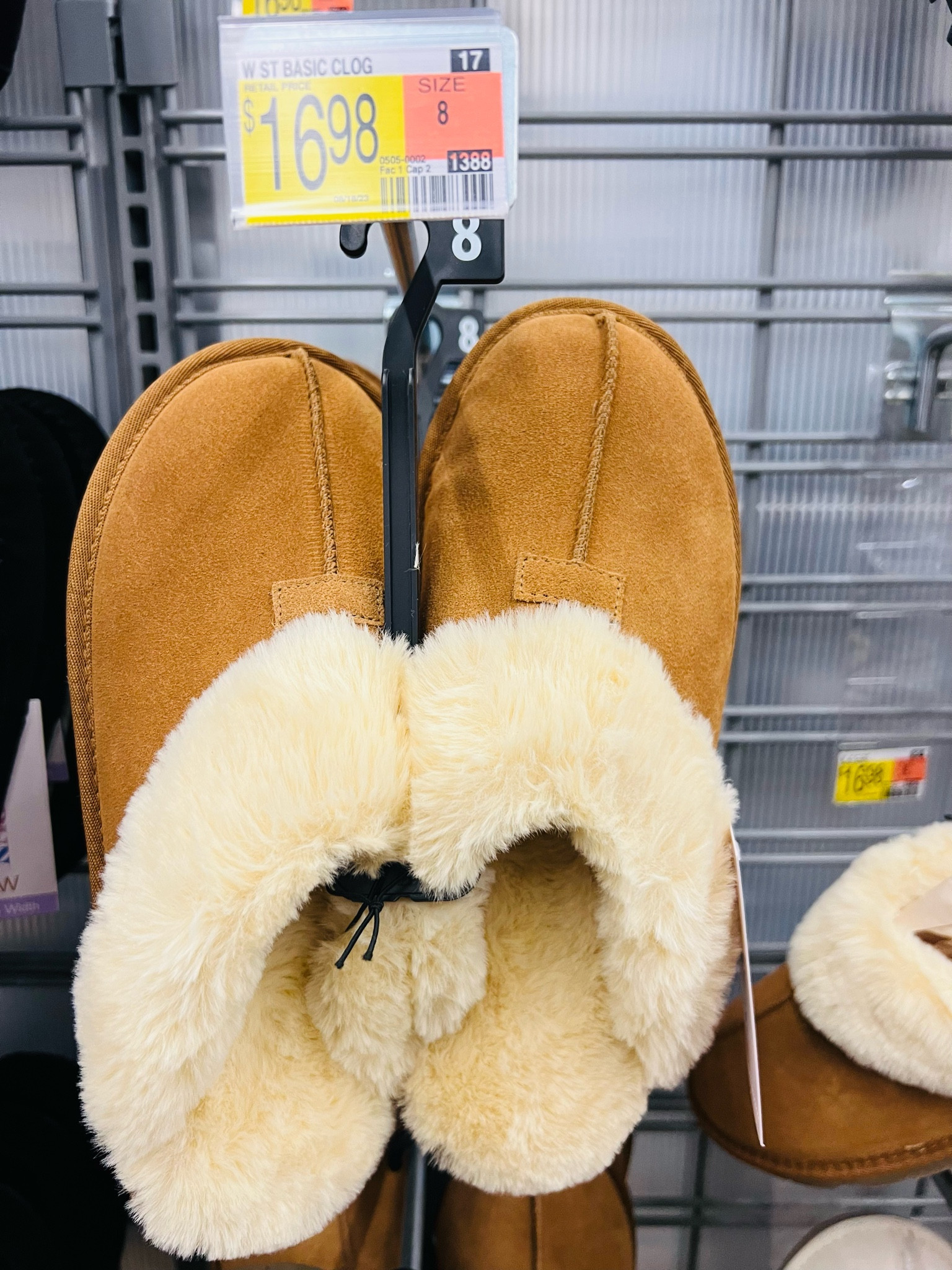 #walmart fuzzy #slippers #cozy #season

#LTKHoliday #LTKshoecrush #LTKGiftGuide