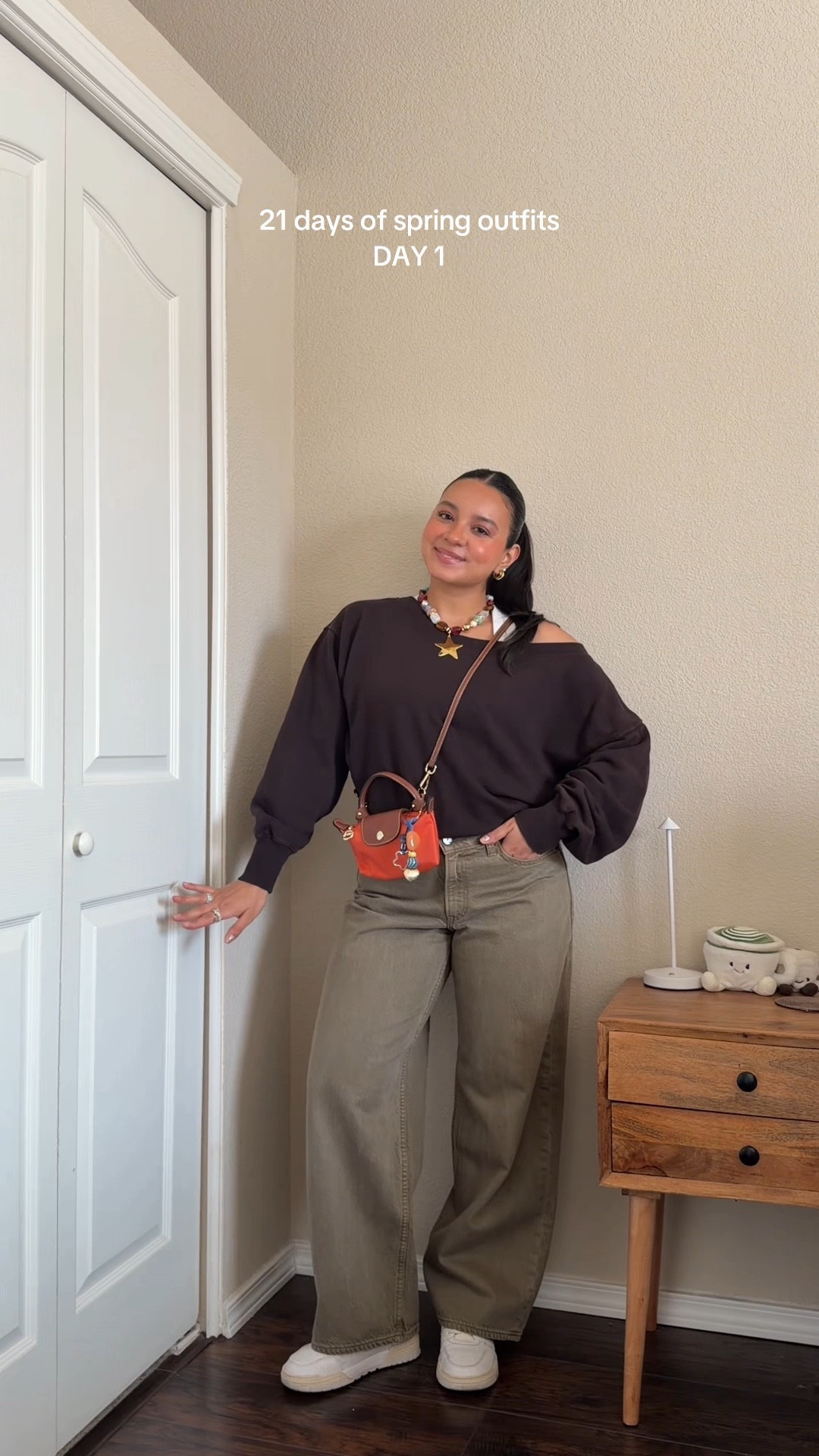 cute + casual ootd⭐️🍊 — wearing tank in size x-small + sweatshirt in size small + jeans in size 2/26s in curve love

#LTKSeasonal #LTKootd #LTKPetite