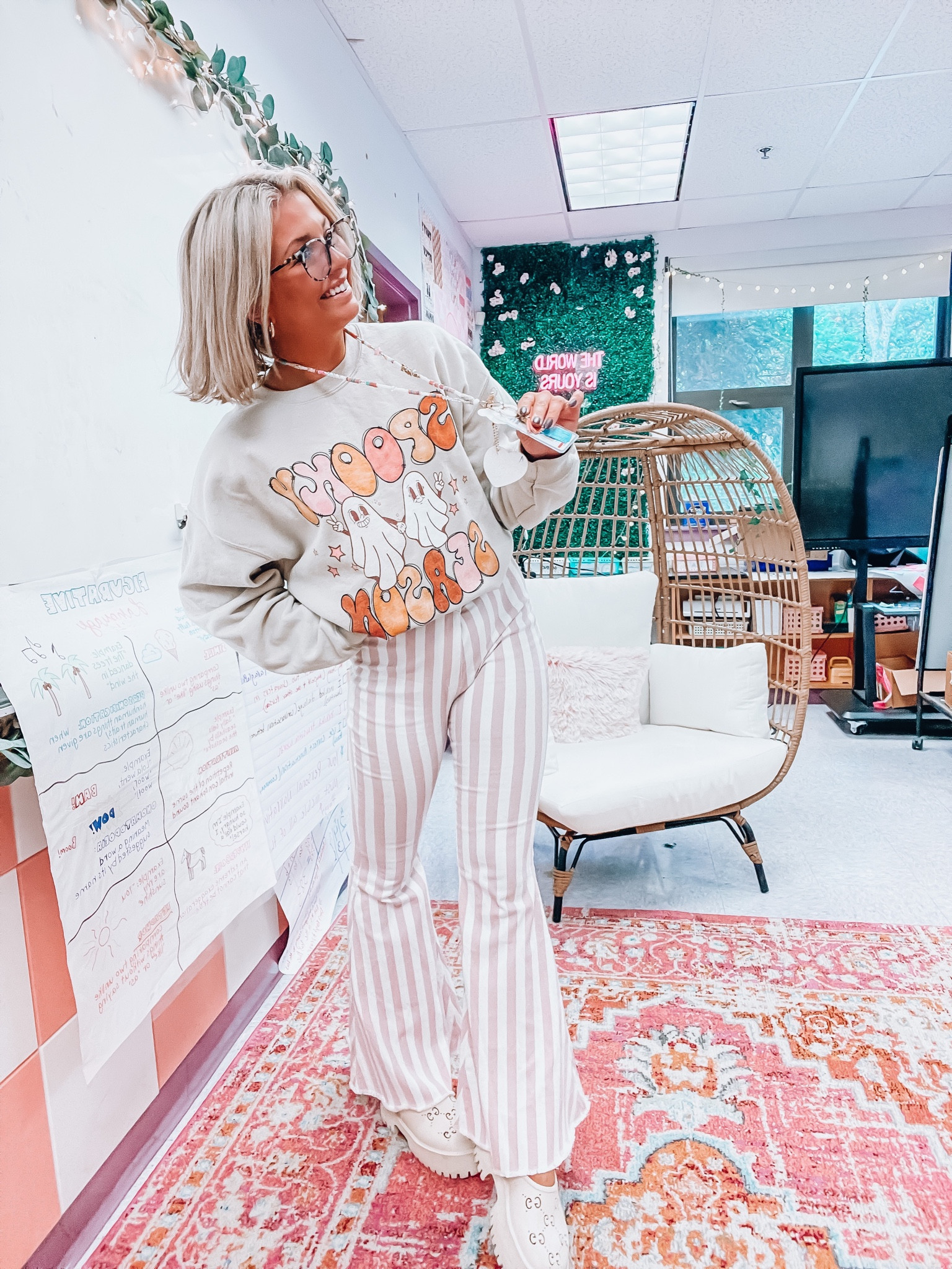 Todays teacher ootd! 
Sweatshirt: size XL 
Pants: size large, fit tts 
Shoes: run tts 
Size reference, 5’8”in, size 28”in waist 

#LTKSeasonal #LTKstyletip #LTKHalloween