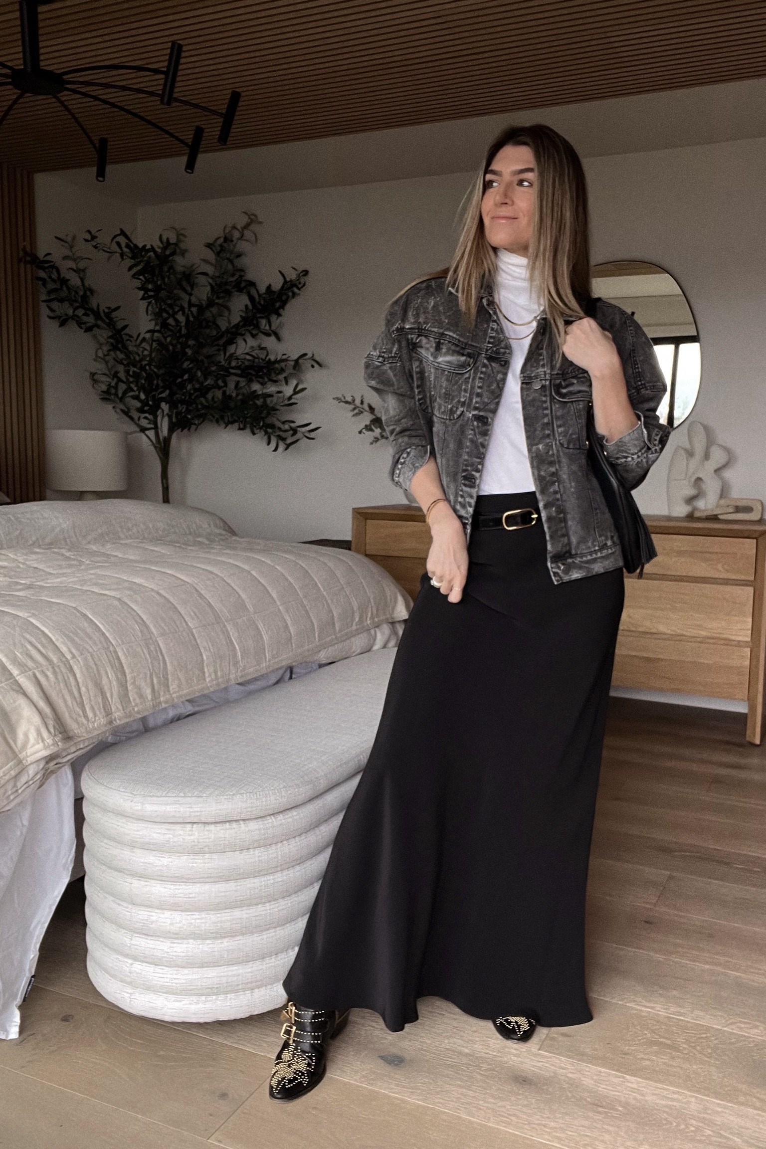 30 DAYS OF STYLING WHAT I OWN // DAY 2 of 30 : denim and a maxi plus bling 

#LTKshoecrush #LTKstyletip