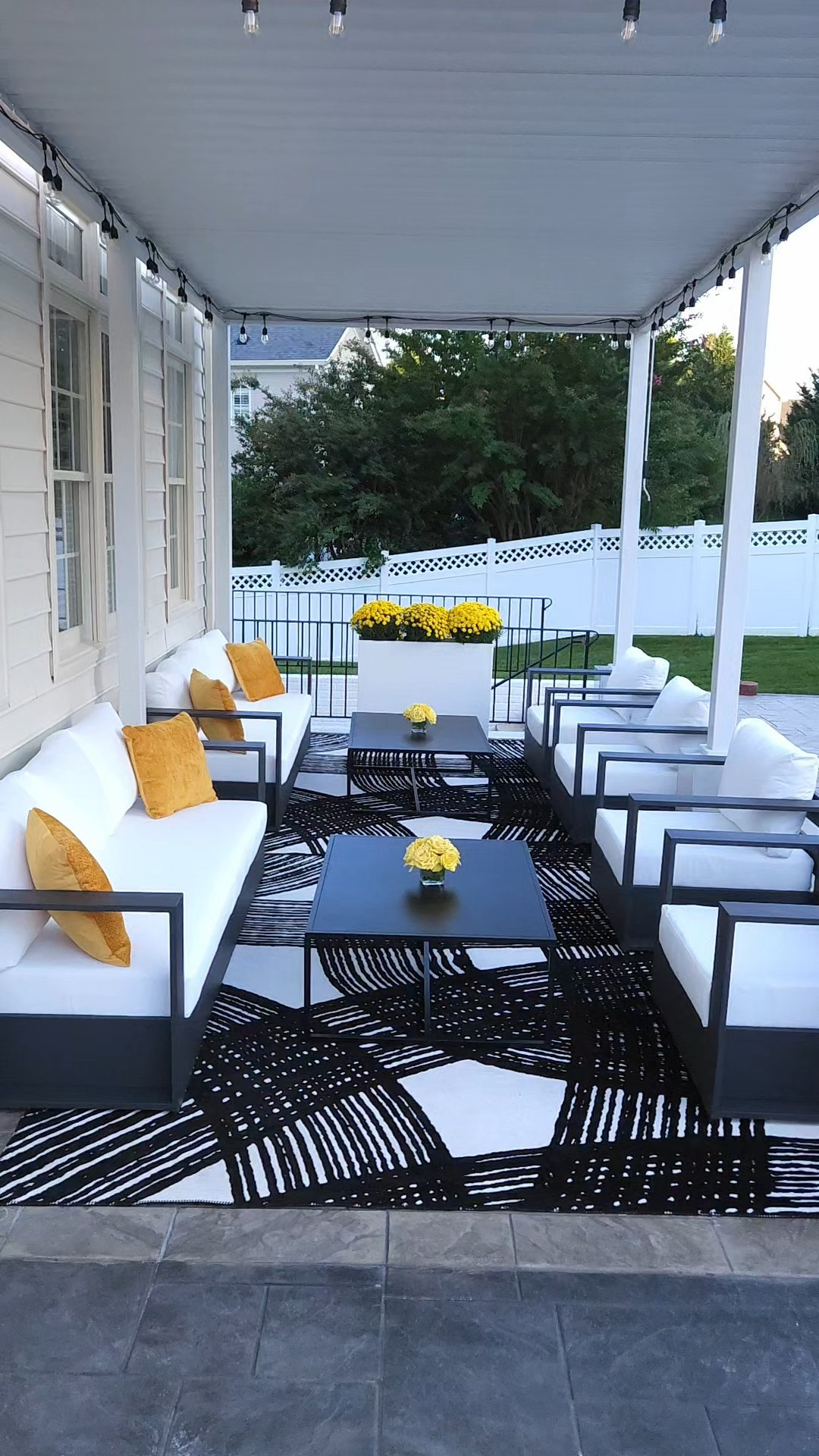 The perfect outdoor setup 👌🏾 😍 

#LTKHome #LTKSeasonal #LTKParties