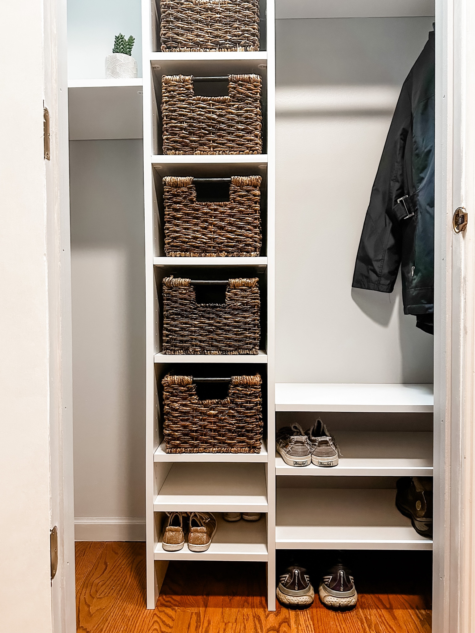Who needs to get organized?!? 🙋🏻‍♀️
Custom closets are a game-changer. Even better when you DIY them for a fraction of the cost!
I’ve got my eye on a few pieces—and so much of it is on sale right now!

#homeorganization #closets #customclosets #organization #organizedhome #closetstyle #closetorganization

#LTKstyletip #LTKfamily #LTKhome