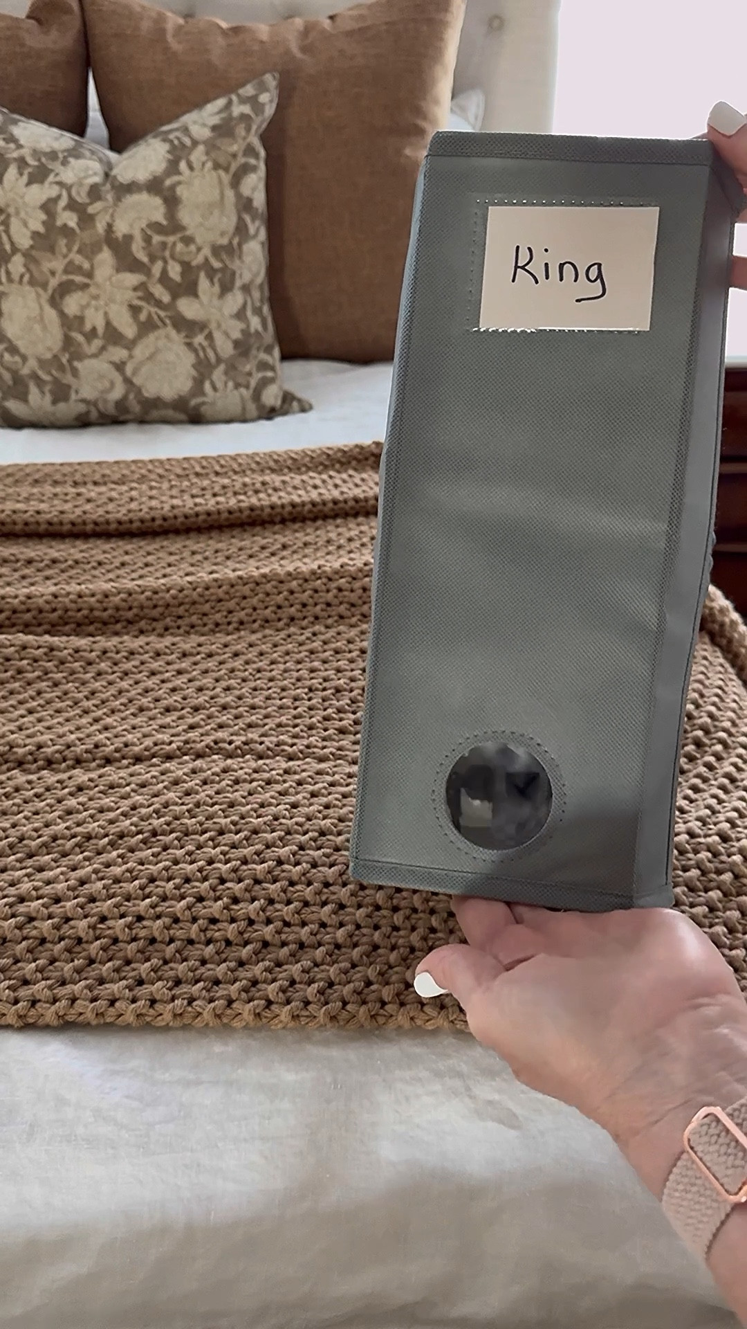 Sheet Organizers & Storage

Do you have a hard time folding sheets like I do? These sheet organizers are the perfect solution. Just put your sheets inside, zip and store neatly!!👏🏻 They make a great gift too!!

Be sure to use the $10 off coupon.





#LTKsalealert #LTKGiftGuide #LTKCyberWeek