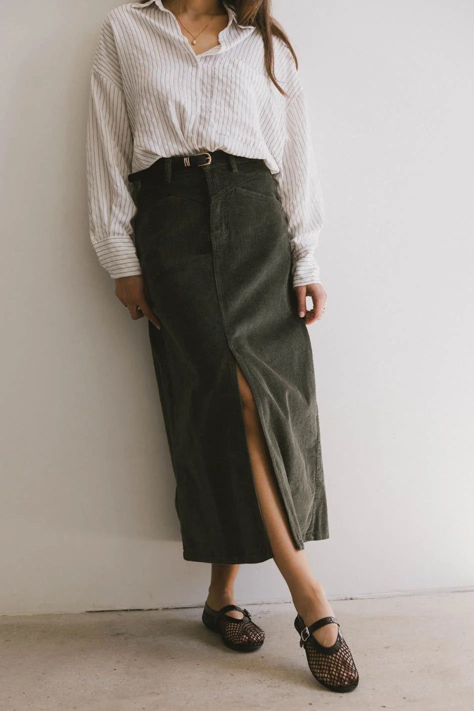 Sambria Corduroy Skirt in Olive | Böhme US