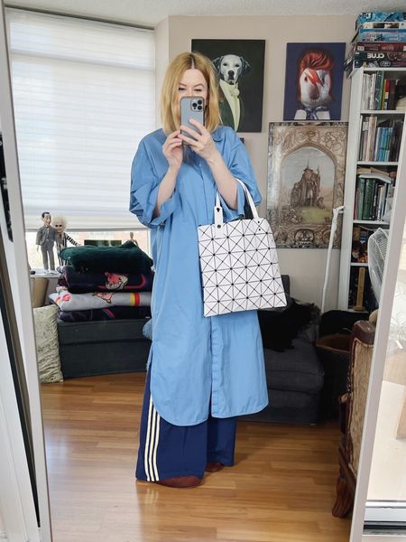 I love a good dress over pants outfit.
Shirt dress and bag are secondhand.
•
#springlook  #torontostylist #StyleOver40 #isseymiyake #retroadidas  #fashionstylist #FashionOver40  #MumStyle #genX #genXStyle #shopSecondhand #genXInfluencer #genXblogger #Over40Style #40PlusStyle #Stylish40


#LTKfindsunder50 #LTKover40 #LTKstyletip
