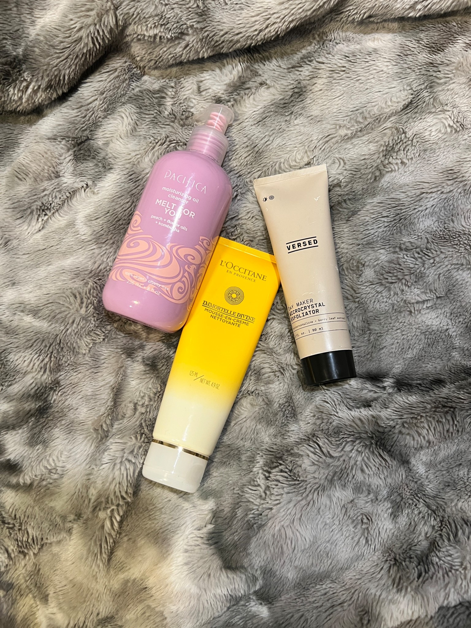 My nighttime cleanser skincare routine! 
@pacificabeauty  Melt For You oil cleanser 
@Versed Skin microcrystal exfoliator 
@LOCCITANE Immortelle Divine foaming cleansing cream 
#skincare #skincareroutine #skincareproducts #cleanserskincare #getreadyforbedwithme 

#LTKBeauty #LTKMens #LTKgrwm