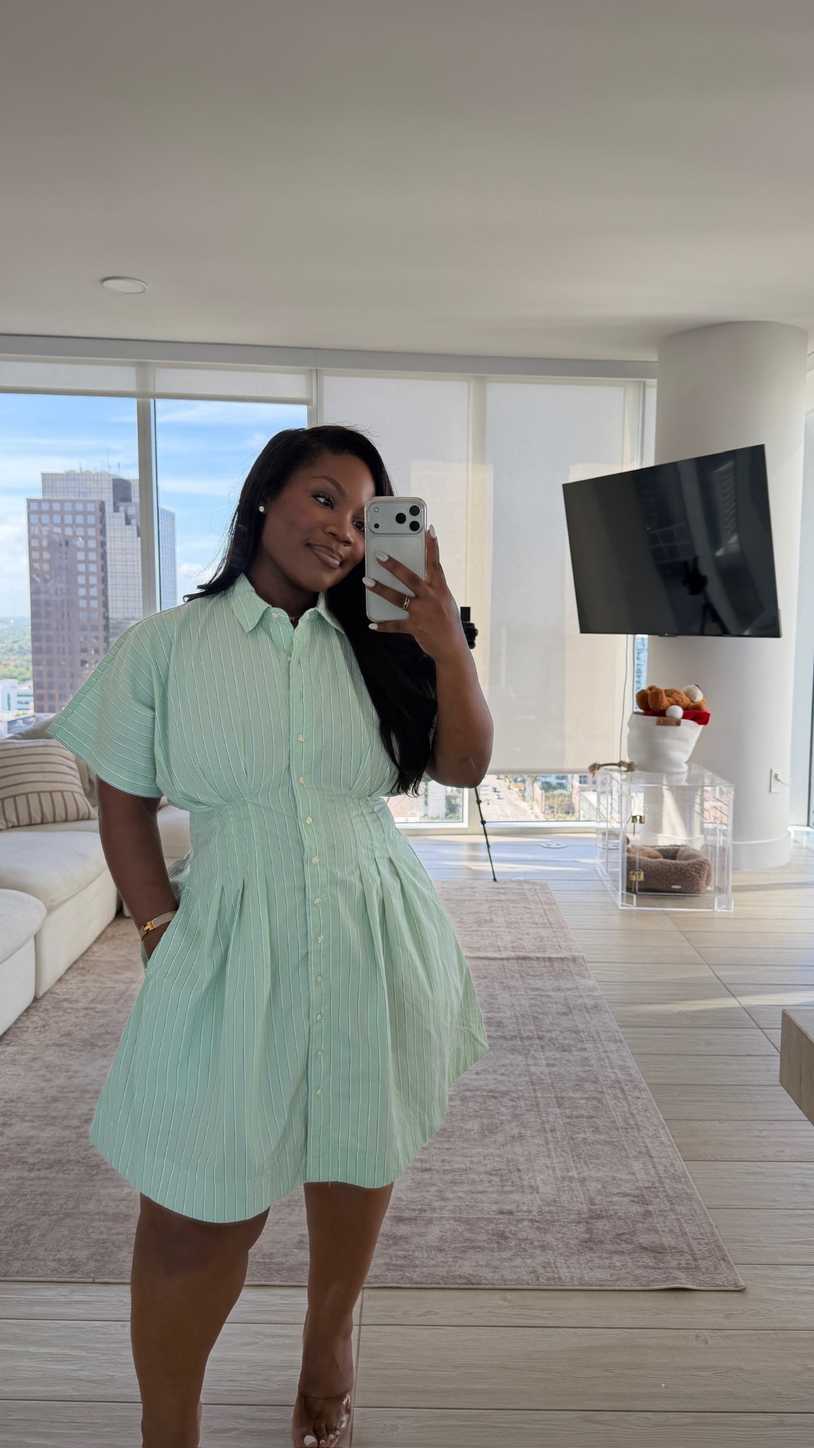 The perfect dress comes in green too!! Love the synched waist and this dress is under $30 💚

Size: M 

Walmart finds, Walmart fashion, spring dresses, spring outfits, work outfits, affordable dress, mini dress, Emmy Petit 

#LTKMidsize #LTKPetite #LTKWorkwear