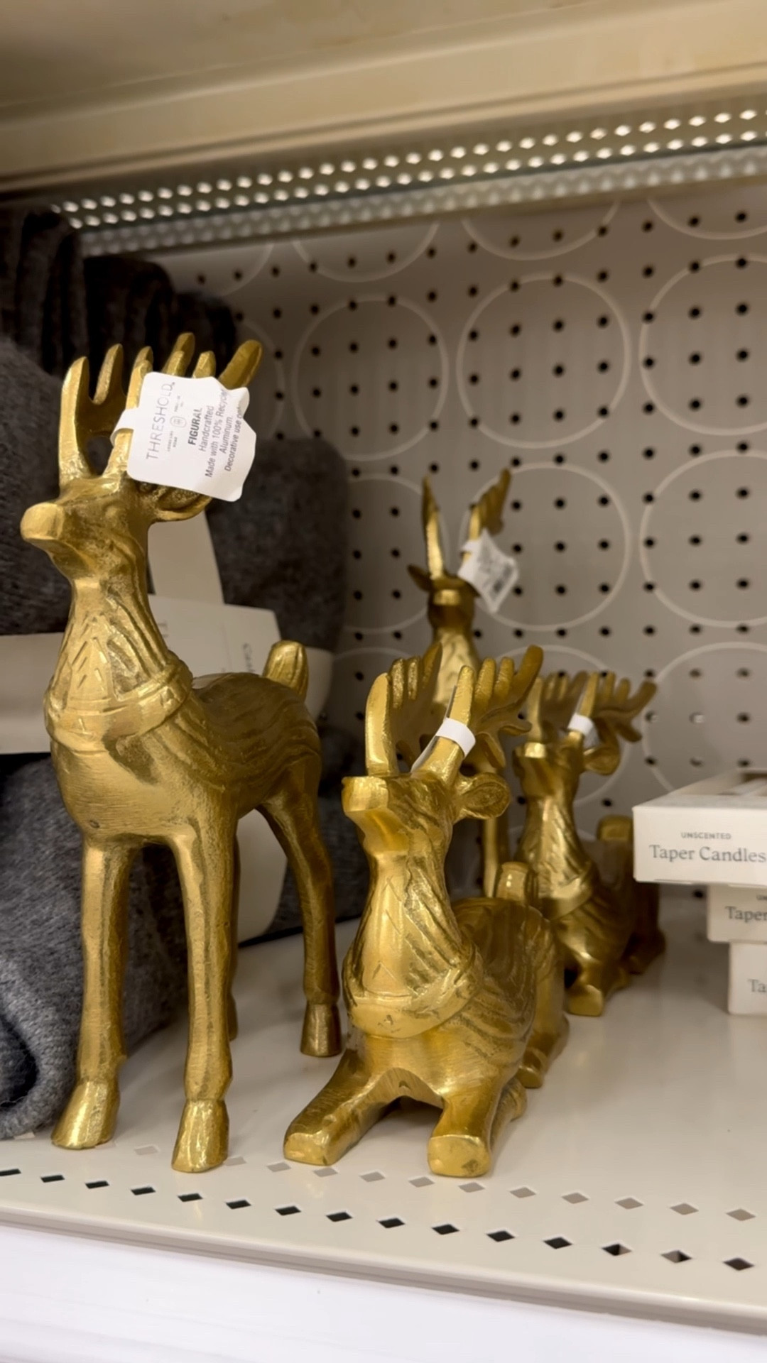 Not too early for a little Christmas brass glow, right?


#ChristmasDecor #homedecor
#HolidayHome #FestiveHome
#ChristmasInspo #holidaydecor
#HomeForTheHolidays
#ChristmasVibes #gold #brass
#HolidayStyle #target 


#LTKHoliday #LTKSeasonal #LTKHome