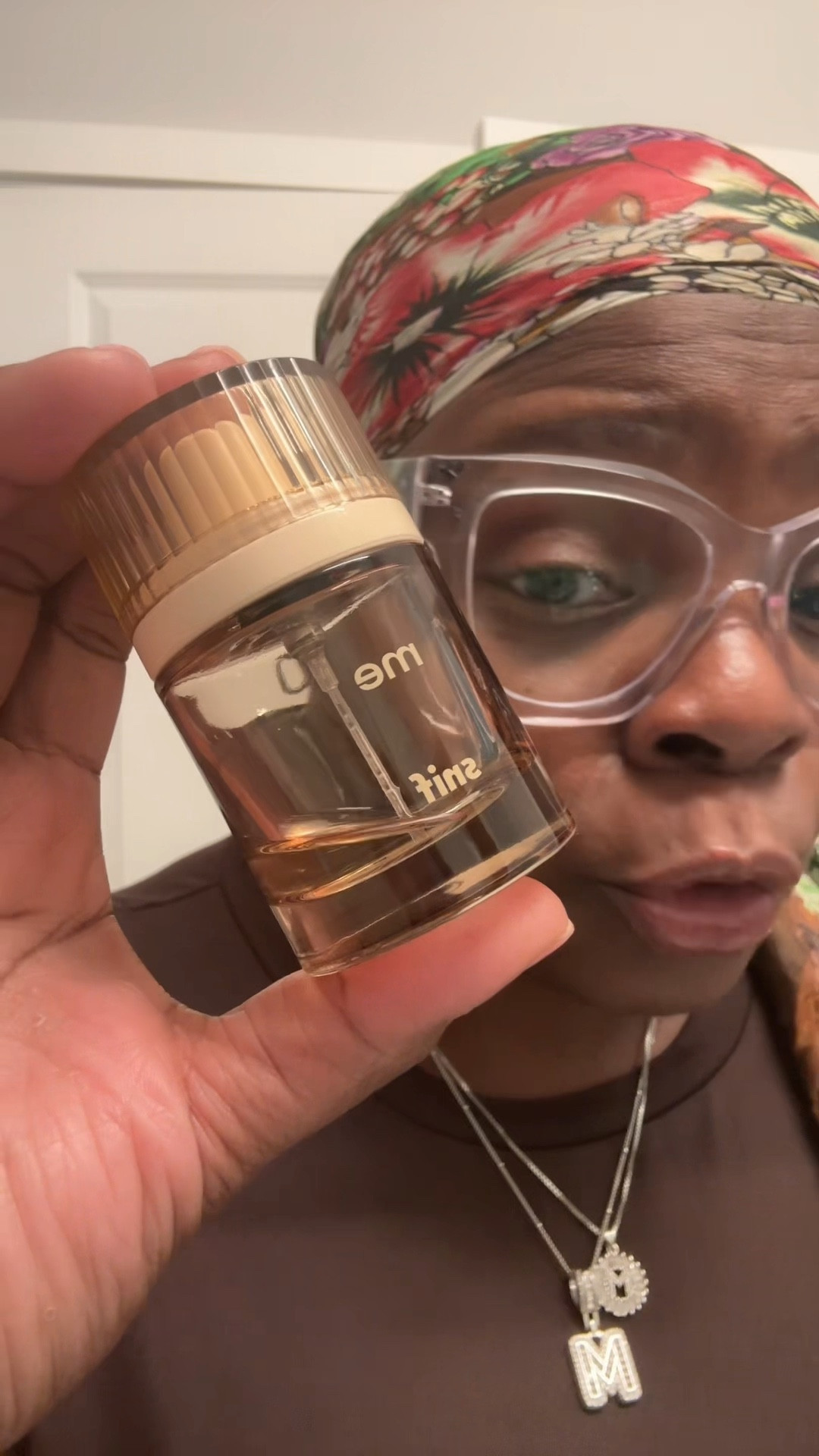 Snif “Me” Perfume
A soft, clean skin scent with notes of peach, plum, musk & sandalwood. It starts fruity and dries down to a warm, cozy vibe — think your skin but better. 🤍 #CleanFragrance #SnifPartner nifPerfume #CleanFragrance #SkinScent #PerfumeReview #FragranceFaves #MinimalPerfume #SoftGirlScent #FallFragrance #PerfumeTok #YourSkinButBetter #VeganBeauty #CrueltyFreePerfume #FragranceFlatlay #SnifPartner

#LTKBeauty #LTKFindsUnder100 #LTKOver40