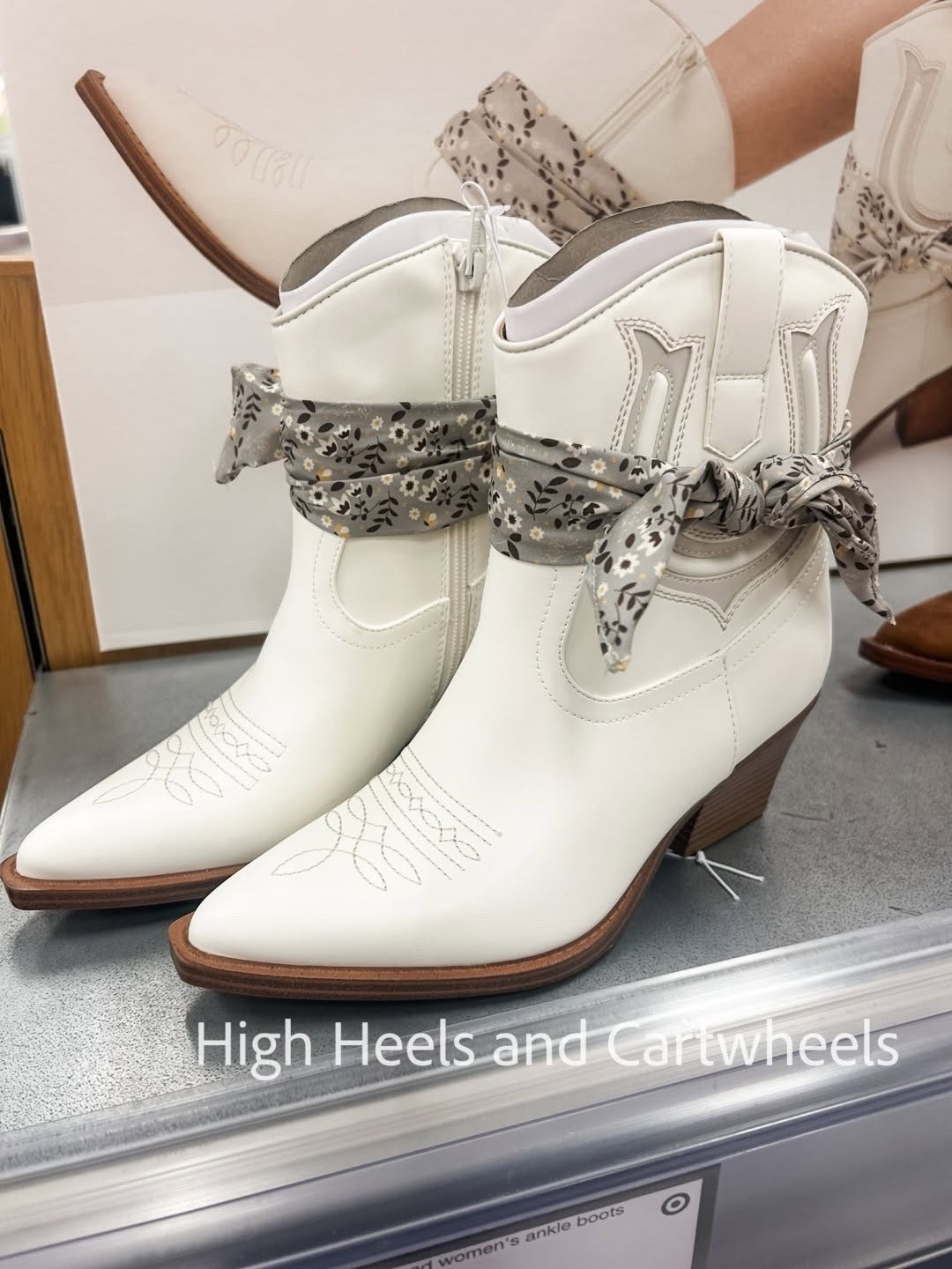 These cutie boots are on SALE!!😍😍 These are such a fun Target find and we're loving that accent scarf!