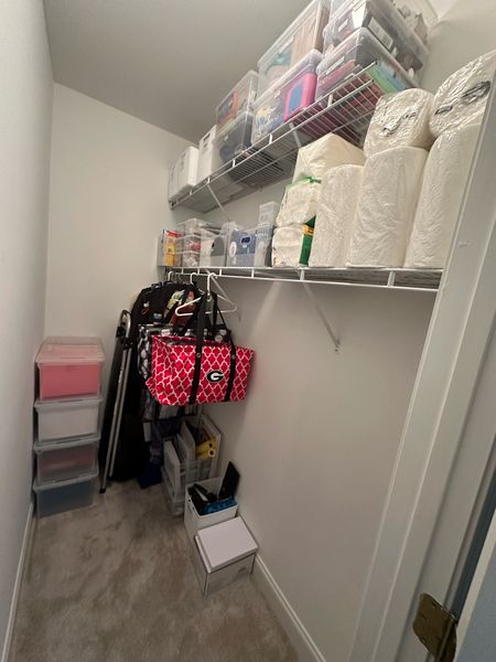 A multi purpose closet alll
Organized! Check out stories for all the details 