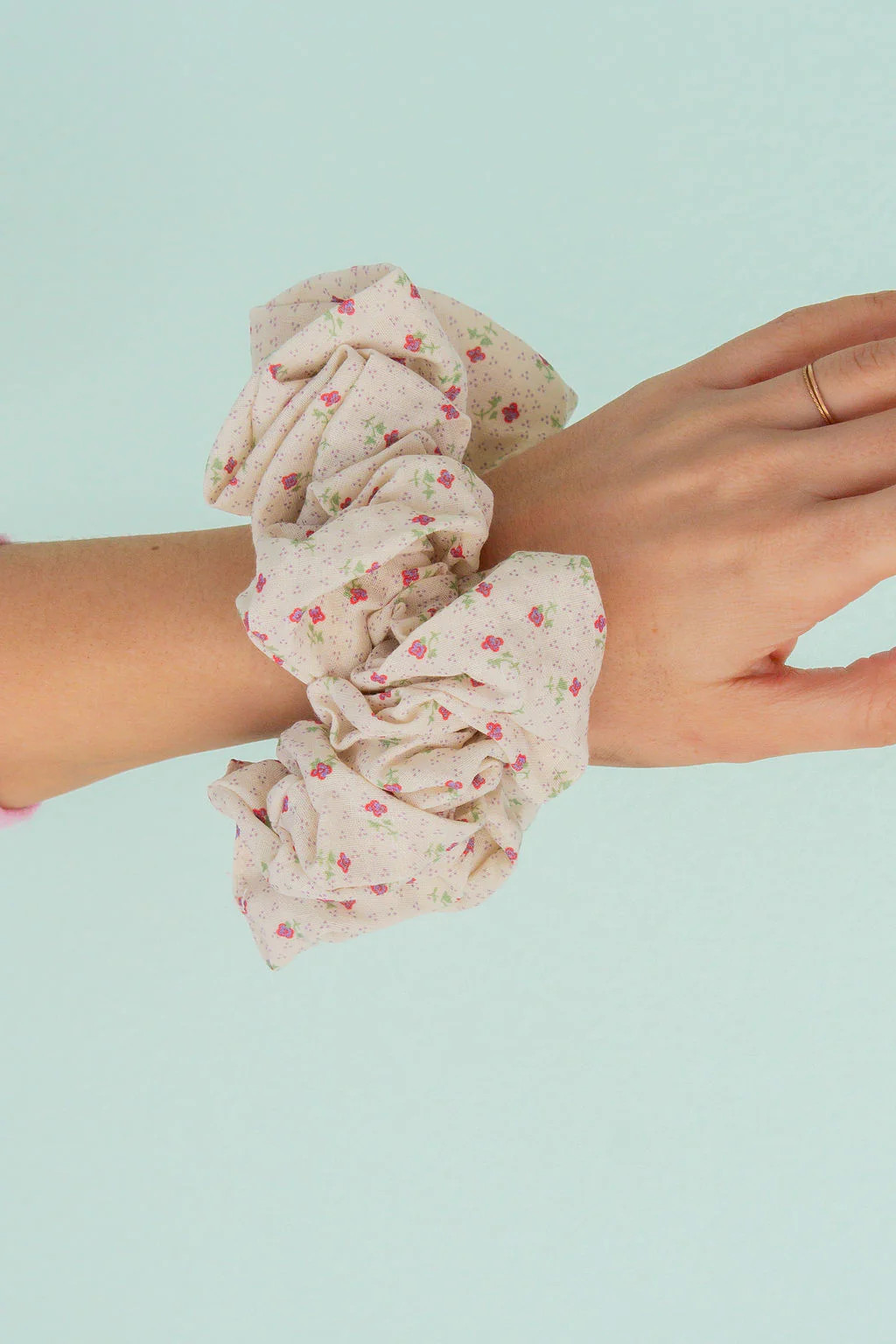 April Flowers Jumbo Scrunchie | Shop Andi