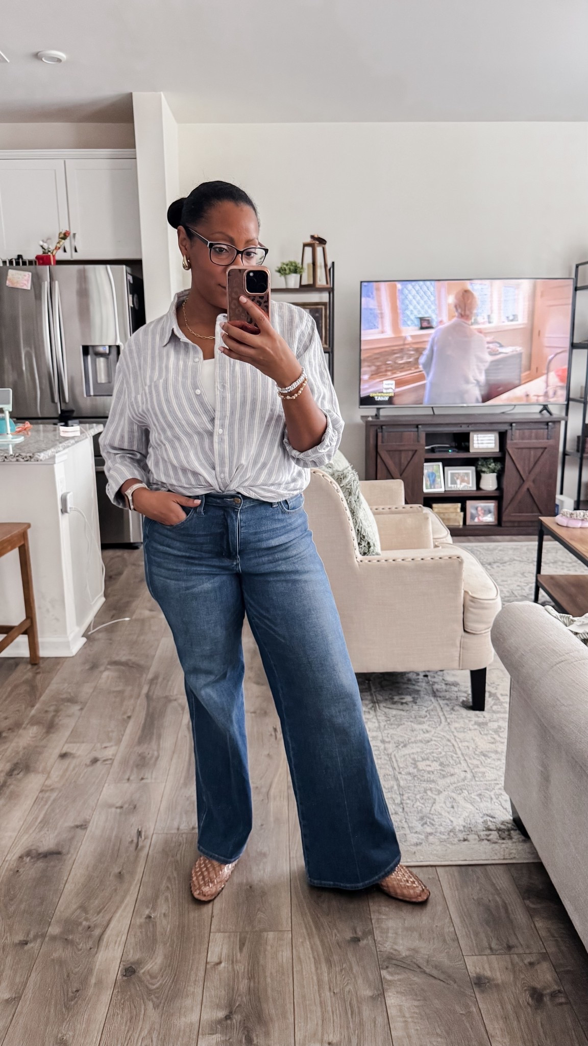 We jumped to May today and it was almost too hot for this linen blend shirt…or maybe I was just hot 🥵

#LTKootd #LTKspringtrends #LTKMidsize