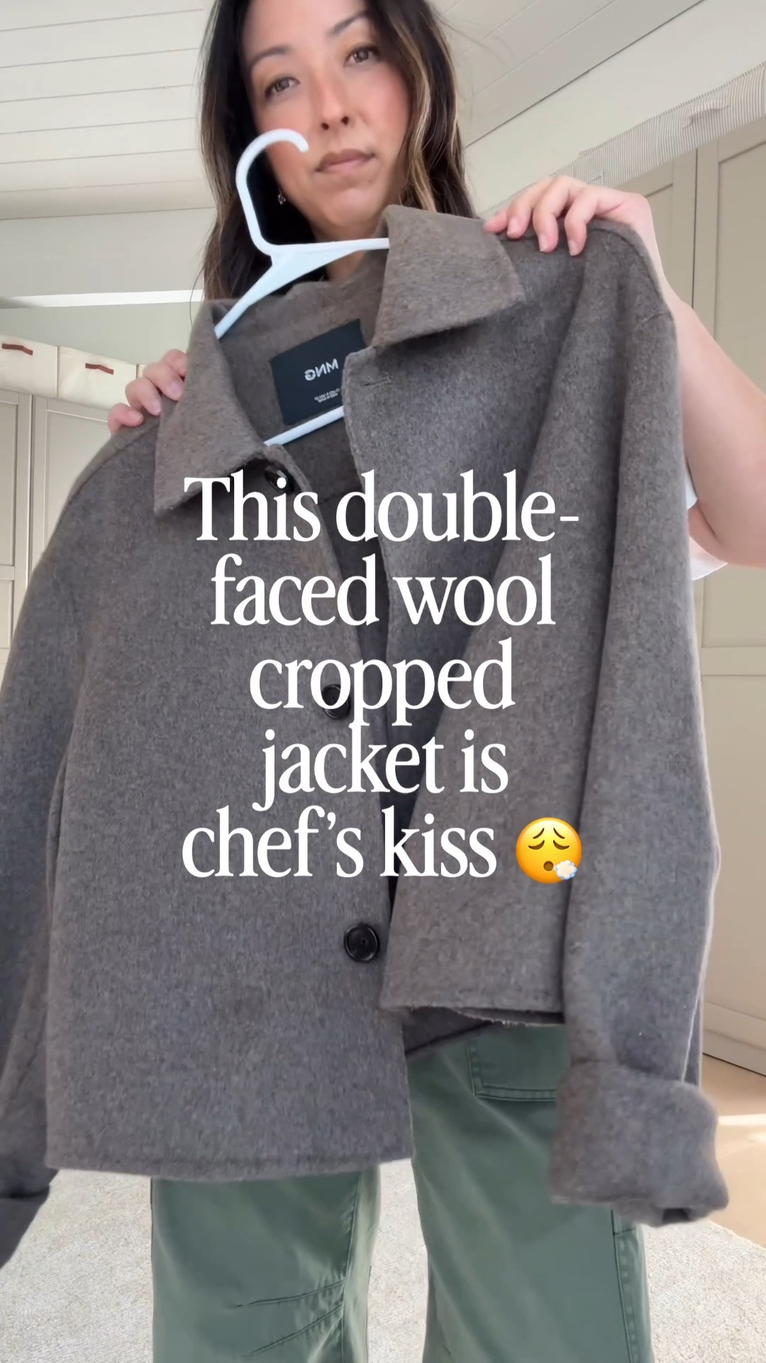 Super cute new double faced wool crop jacket from mango. Love this cropped fit with barrel and wide leg jeans.

Mango jacket small
AYR tee medium
Pistola cargos petite 25
Jamie Haller loafers 35
Polo Ralph Lauren hat
Liffner shoulder bag
Dorsey earrings 3.4
Dorsey James necklace 15 inch

#LTKmomlife #LTKPetite #LTKOver40
