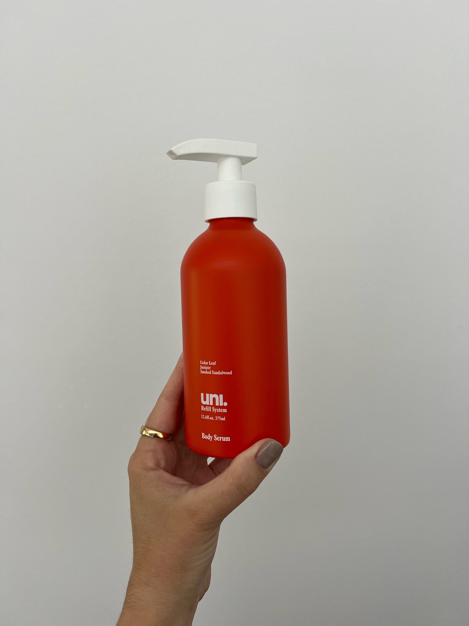 The best smelling, CLEAN, 24 hour serum!! Uni refill bottles are made from 100% recycled aluminum and are 100% recyclable. Uni refills can be sent back to Uni to be filled. Uni dispensers are designed to last 2 years and made from recyclable bio resin & aluminum. HOW  COOLL

#LTKBeauty