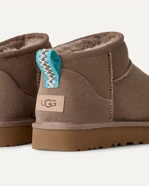 Classic ultra mini
Uggs

These are perfect for keeping your feet warm and are currently on sale for Cyber Monday! 

#LTKGiftGuide #LTKCyberWeek #LTKmomlife
