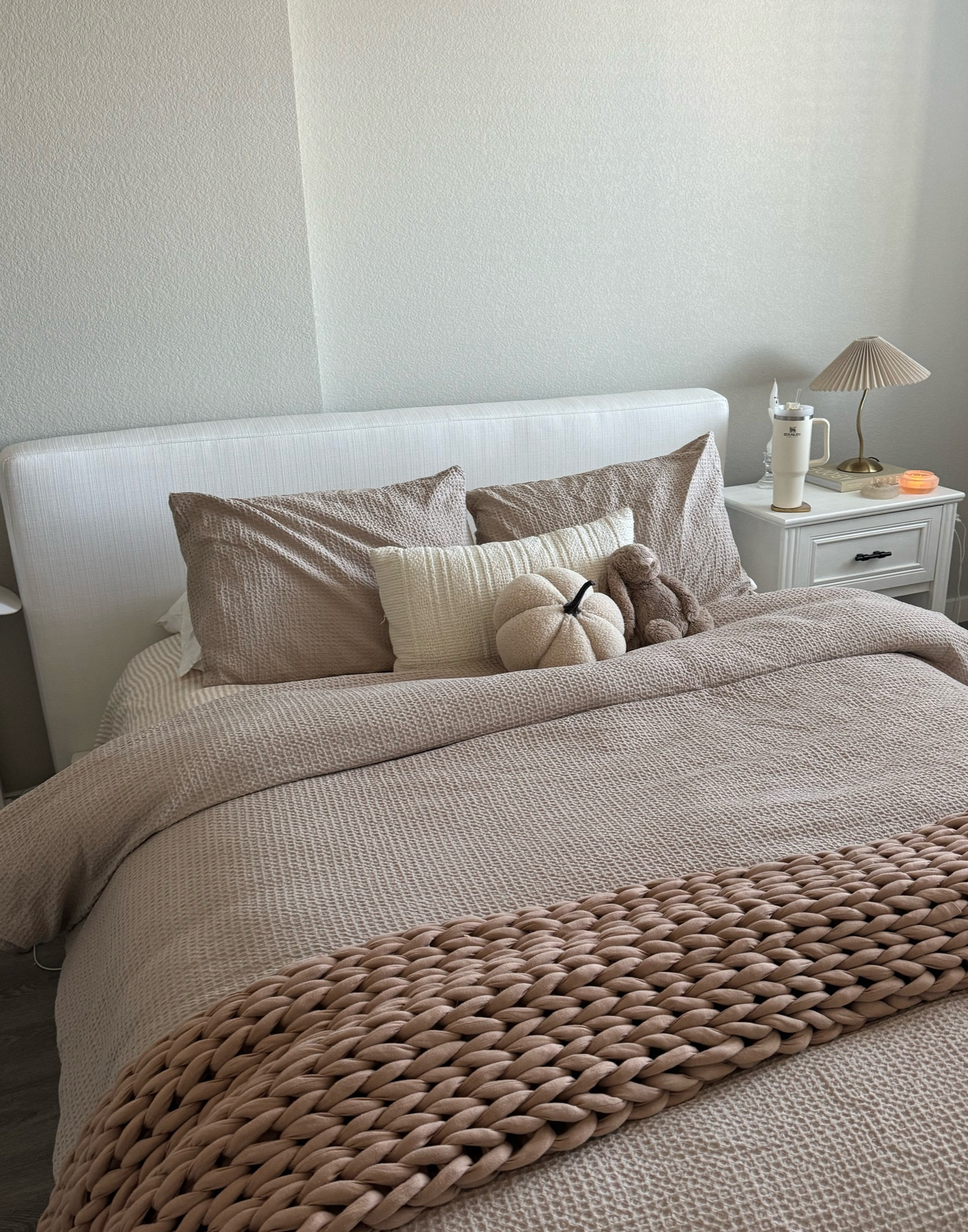 bedding details 

#LTKHome