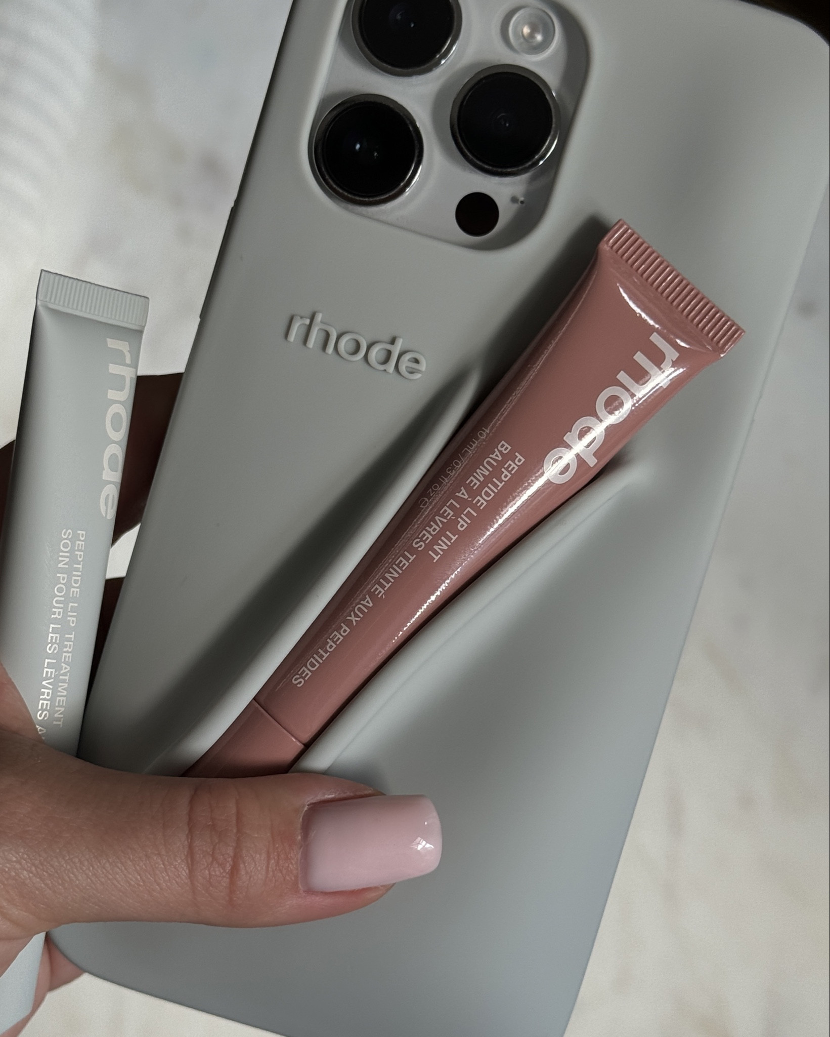 Obsessed with this Rhode phone case🩷

#LTKBeauty