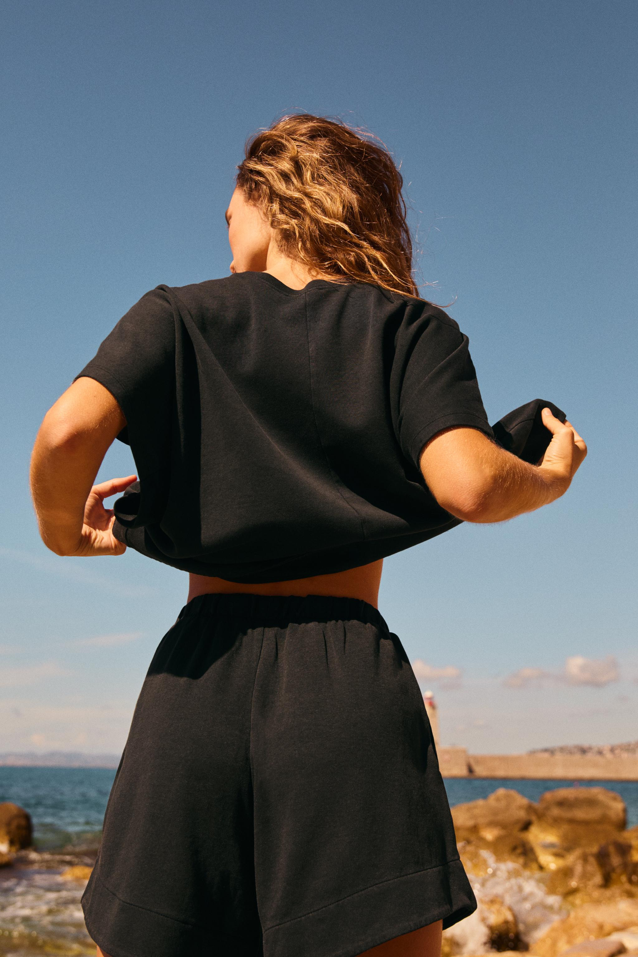 INTERLOCK SHORTS | Zara Canada