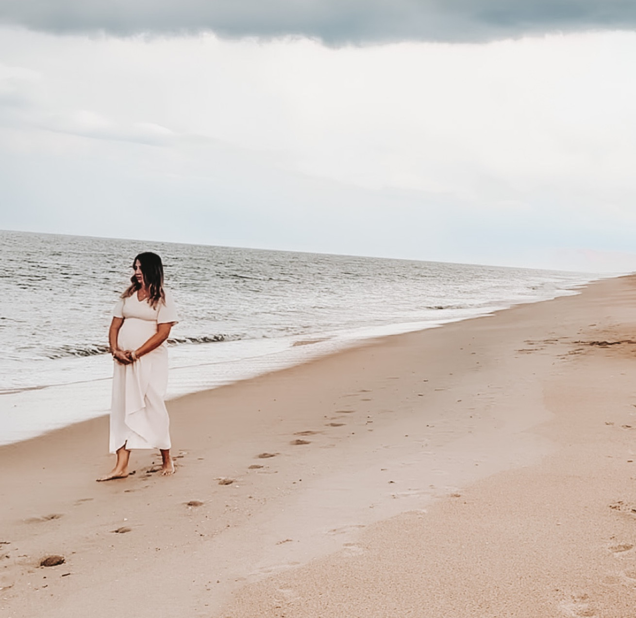 Amazon dress
White dress
Summer dress
Bump friendly 
Maternity photos 
Beach dress
Vacation style
Vacation looks

#LTKbump #LTKunder50 #LTKtravel