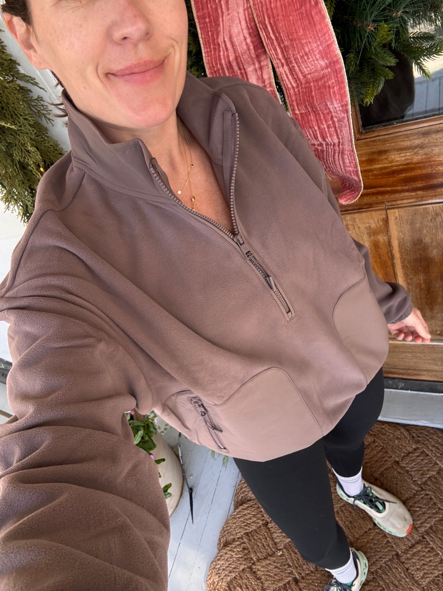 The fleece pullover 🙌🏻 @vuoriclothing is the uniform everyone needs for the new year! See my top picks here! #vuoripartner