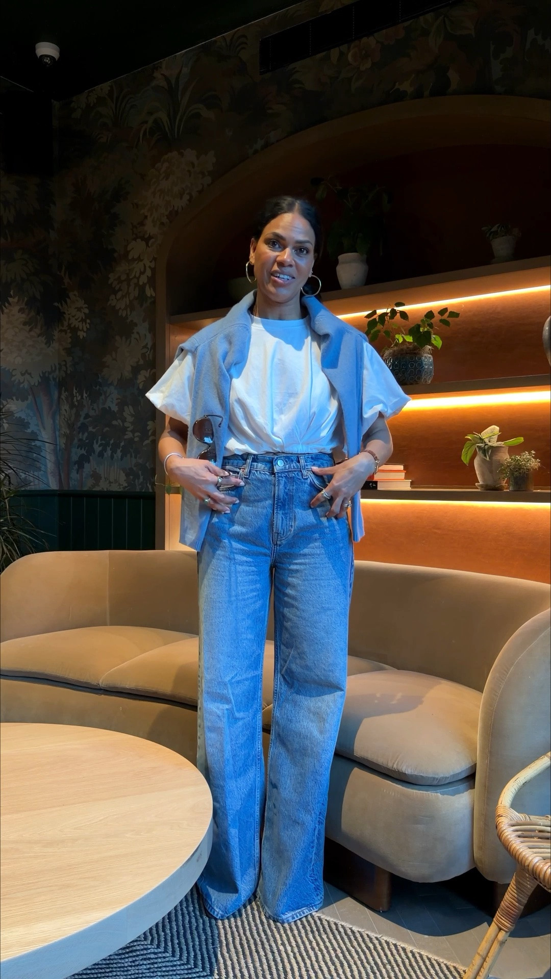 I have not stopped wearing these jeans! They make your legs look super long, they’re really soft, very high waisted, really no waist gap. They’re tts, im wearing a 26! Paired them with this super cropped bubble shirt! Use code ANNAM20 for 20% $100*! Valid until end of day 5/10